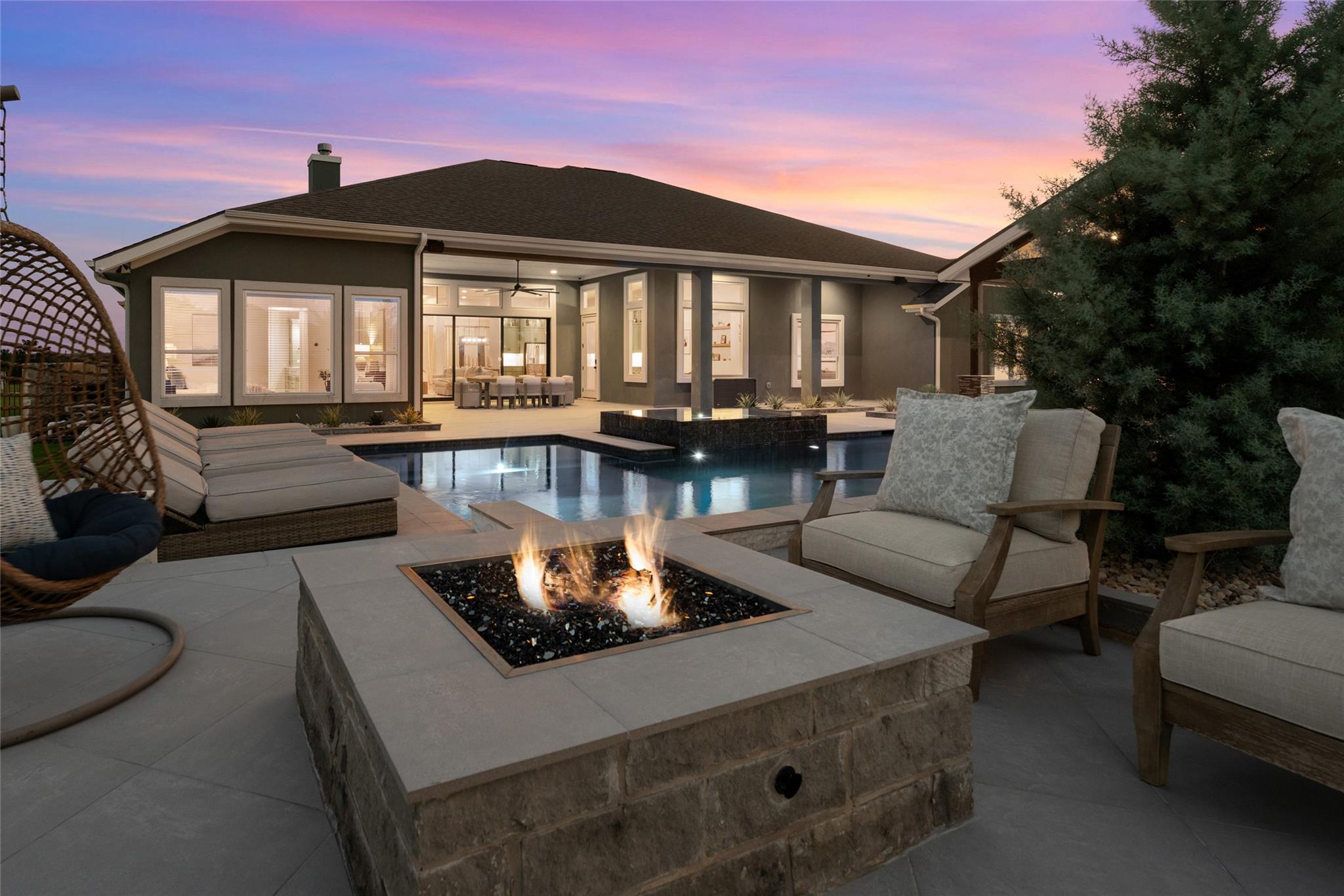 112 Honey Locust CV