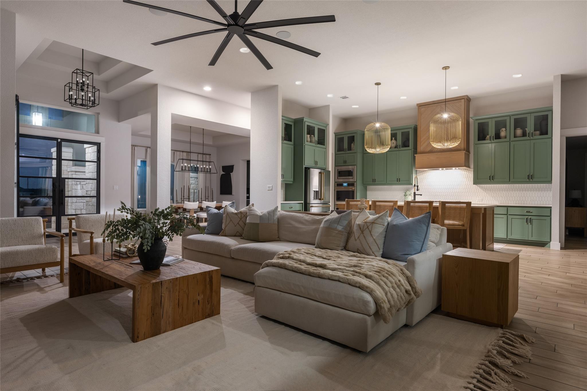 112 Honey Locust CV