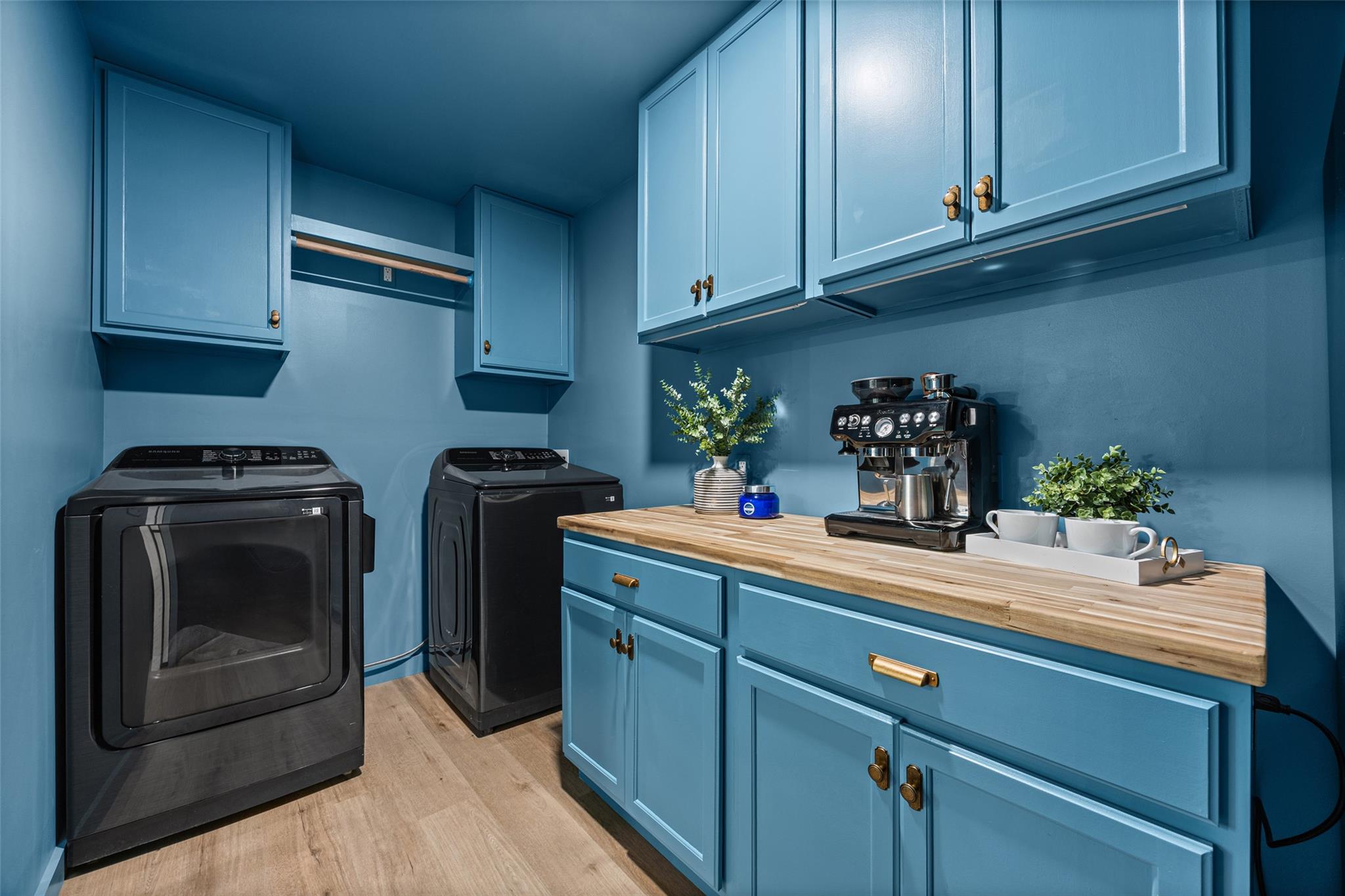 9737 Anderson Village DR