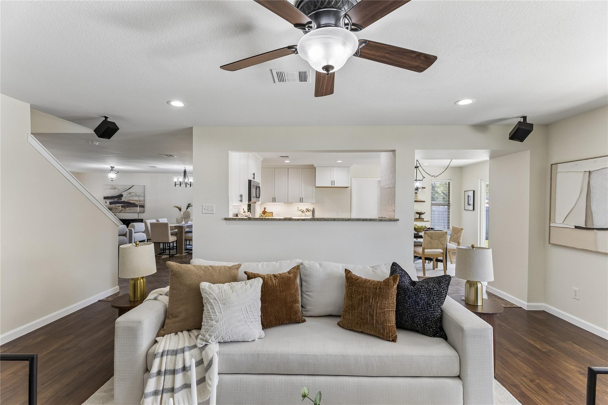 1718 Amistad WAY