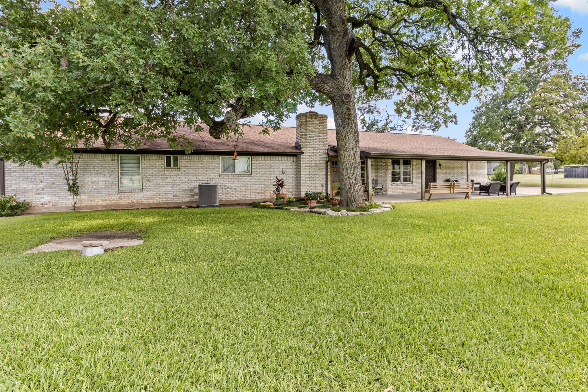 1521 Sheridan TRL