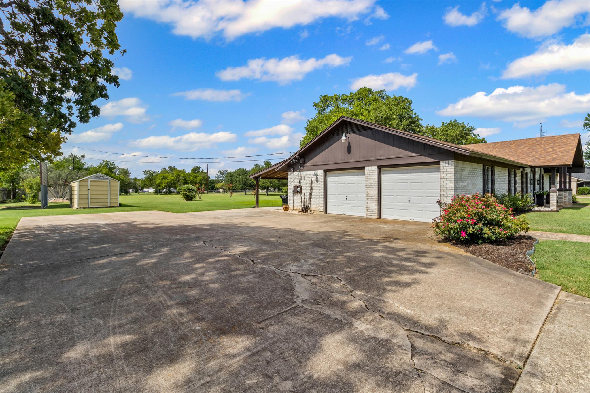 1521 Sheridan TRL