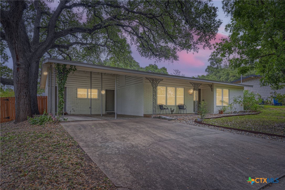 11903 North Oaks Dr Drive