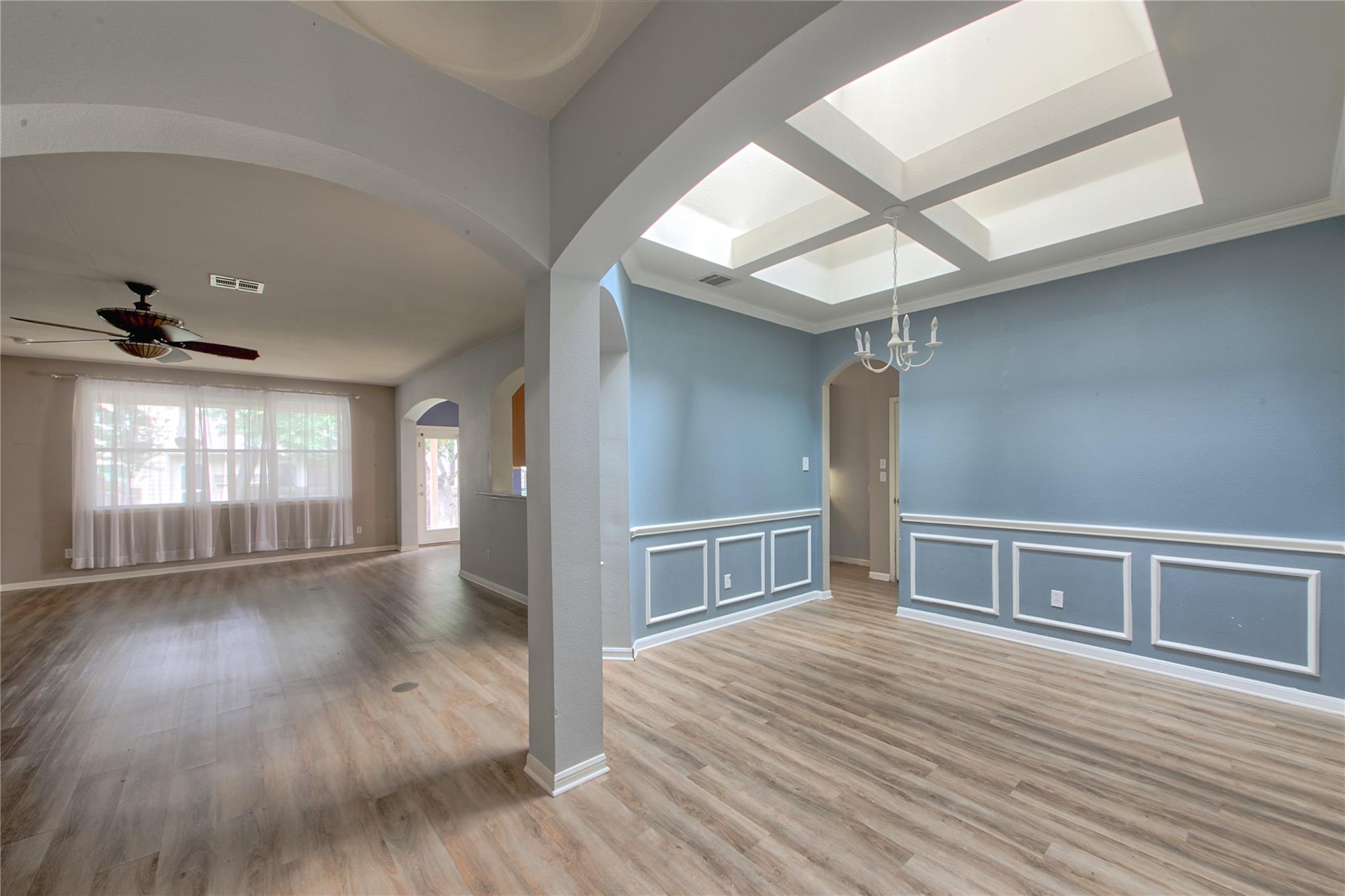 313 Olmos DR