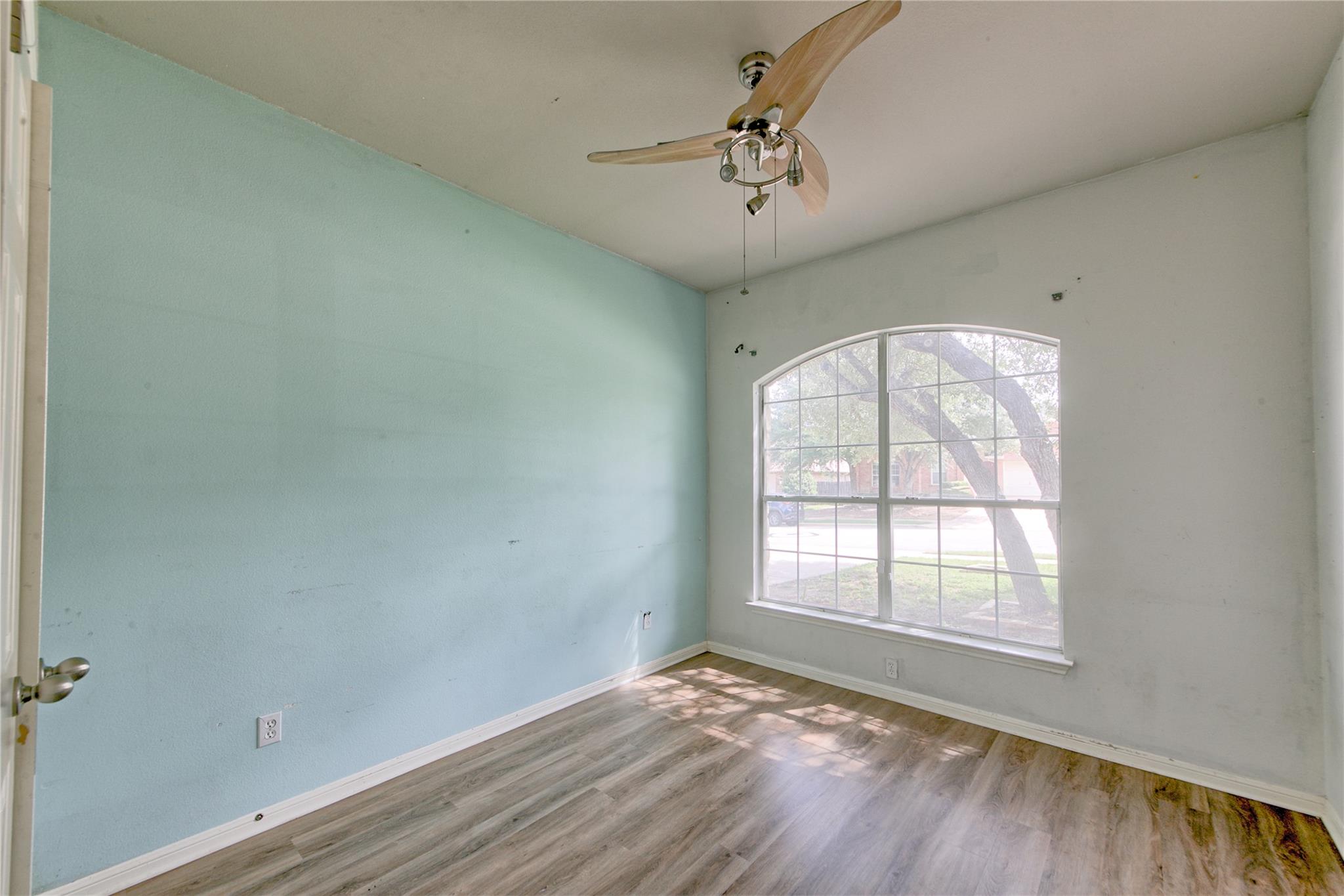 313 Olmos DR