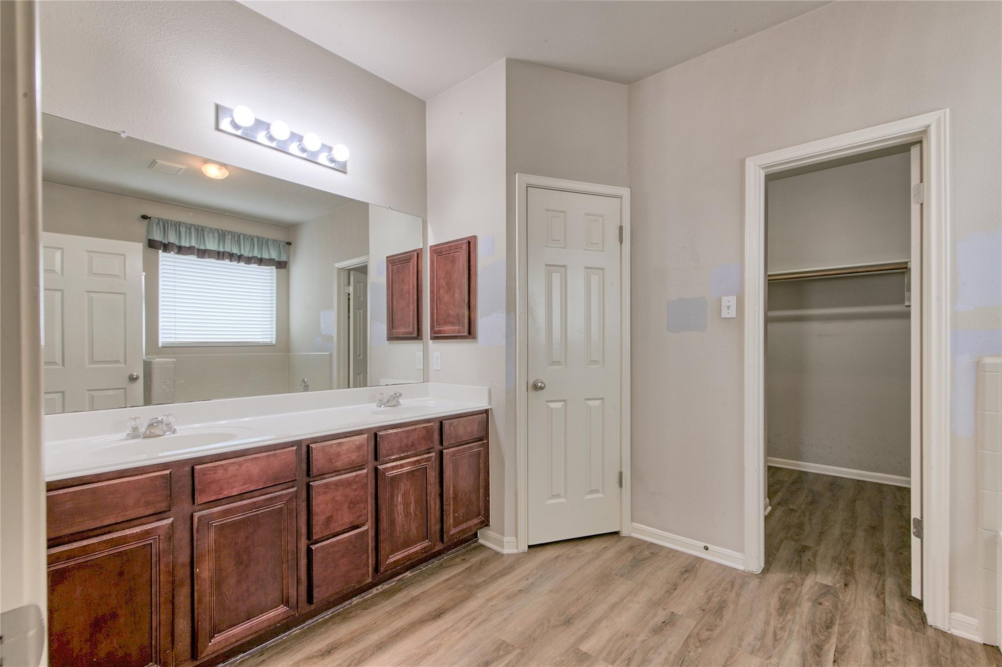313 Olmos DR