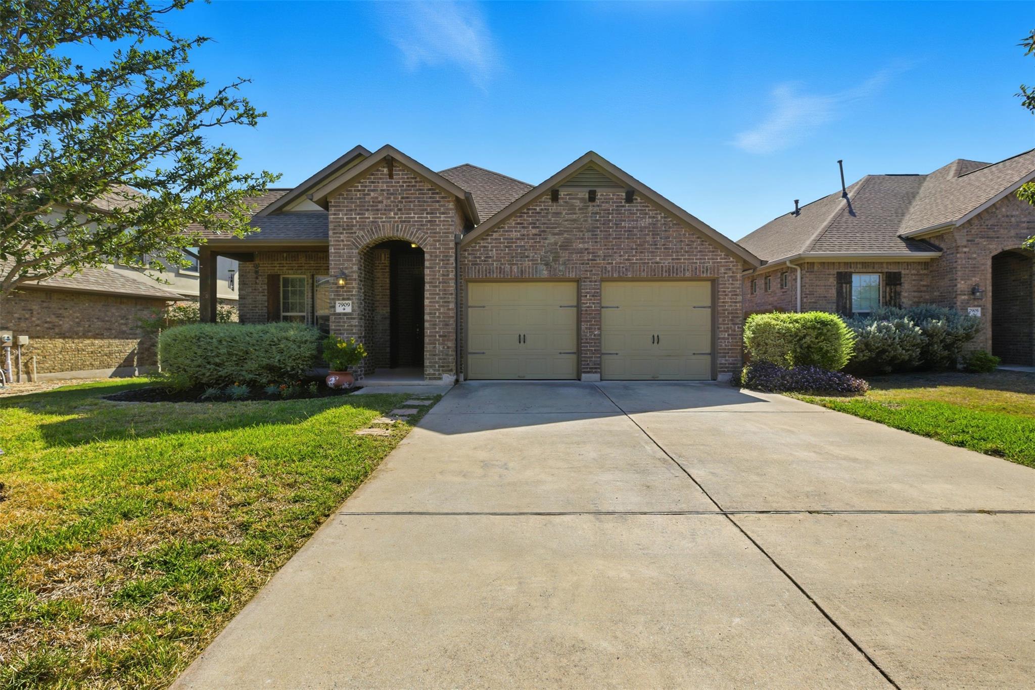 7909 Arbor Knoll CT, Lago Vista