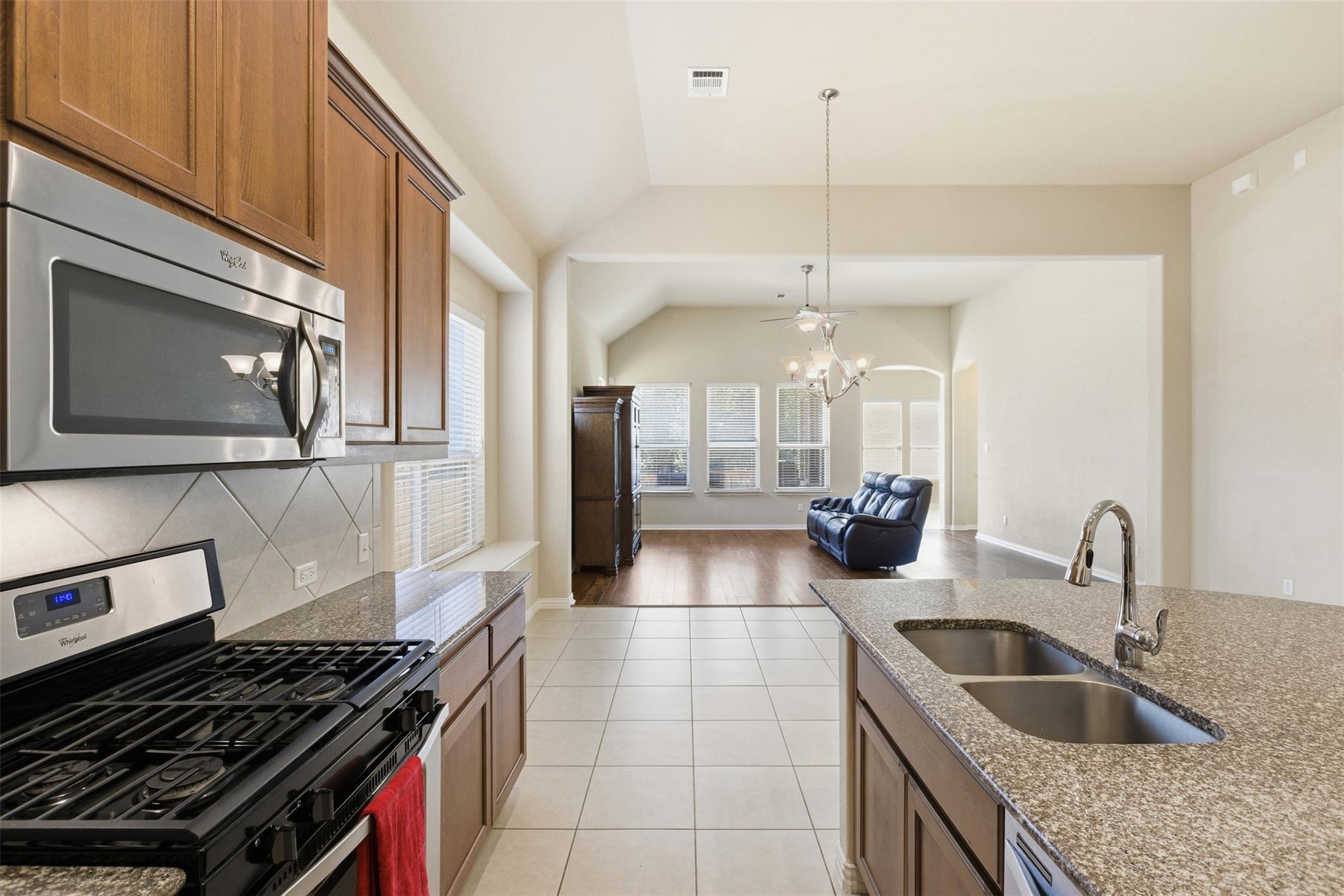 7909 Arbor Knoll CT, Lago Vista