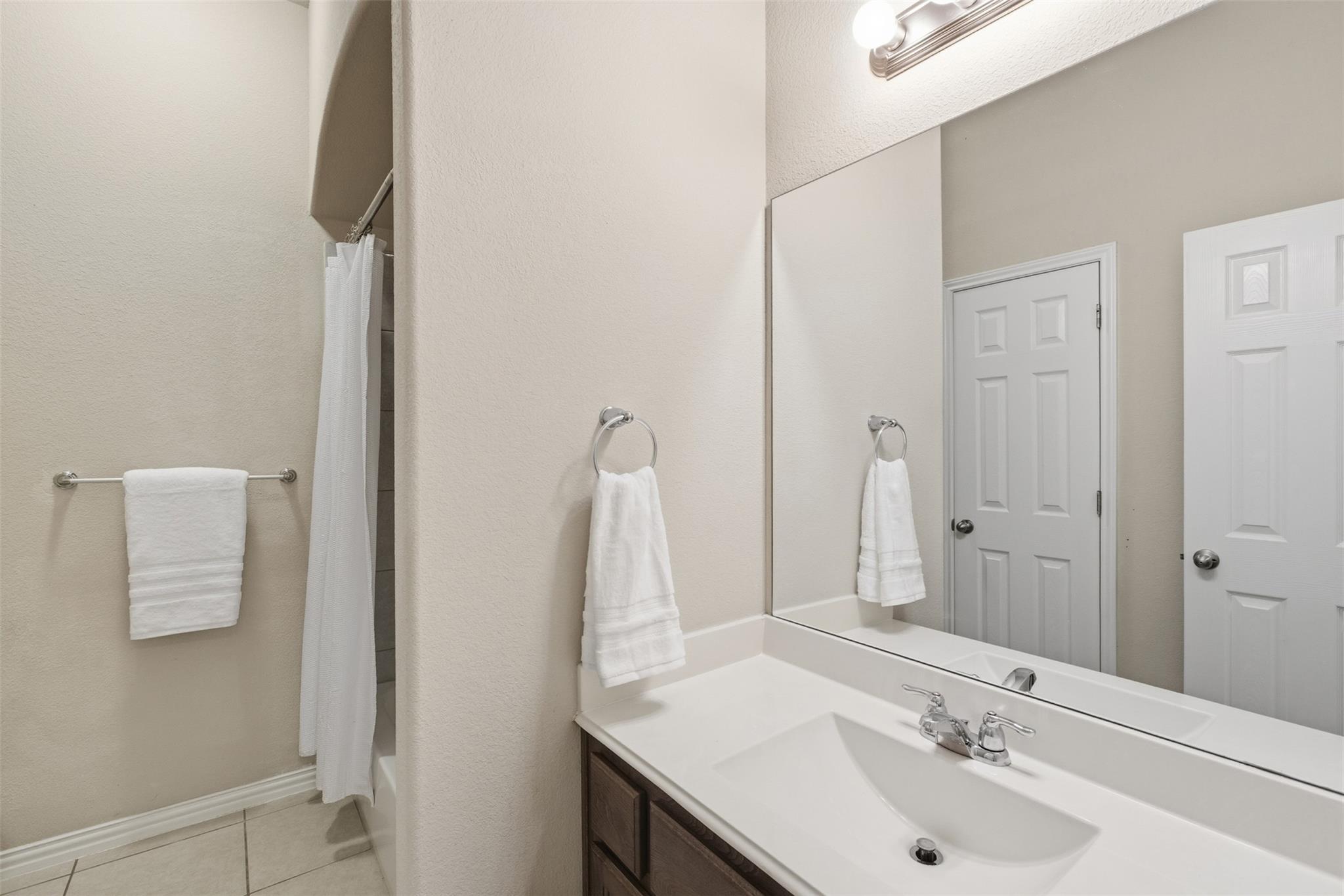 7909 Arbor Knoll CT, Lago Vista