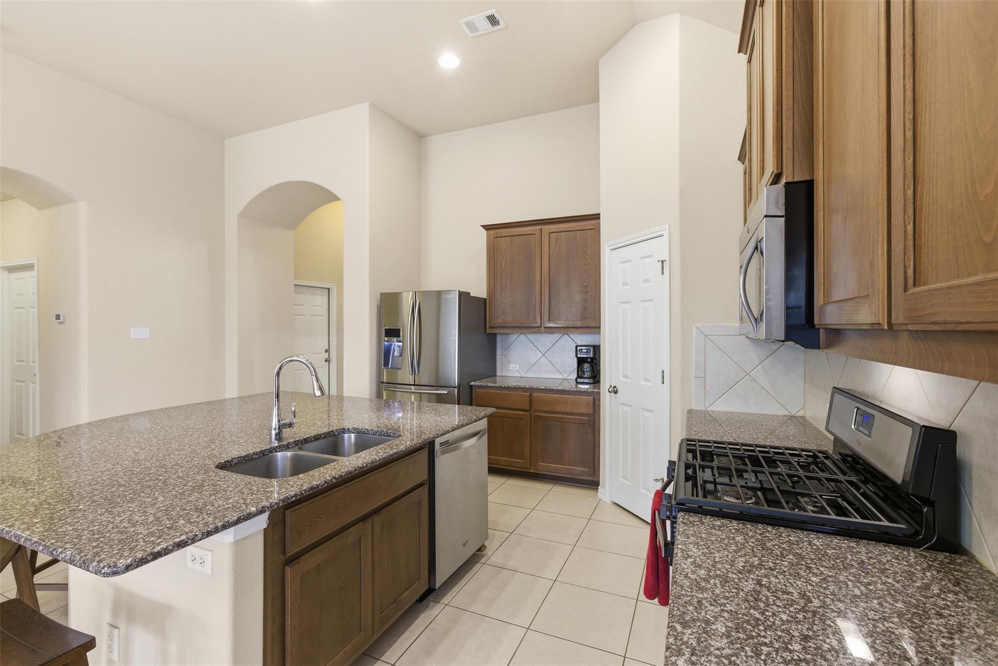 7909 Arbor Knoll CT, Lago Vista