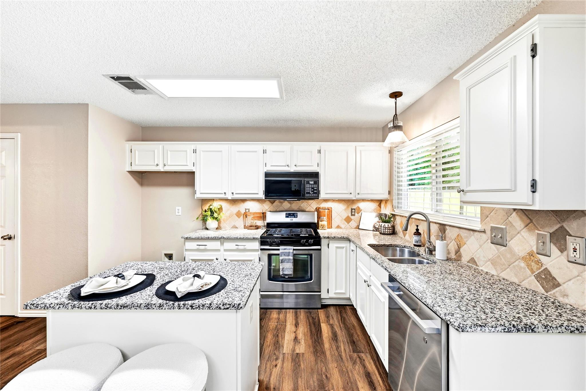 1103 Timber TRL