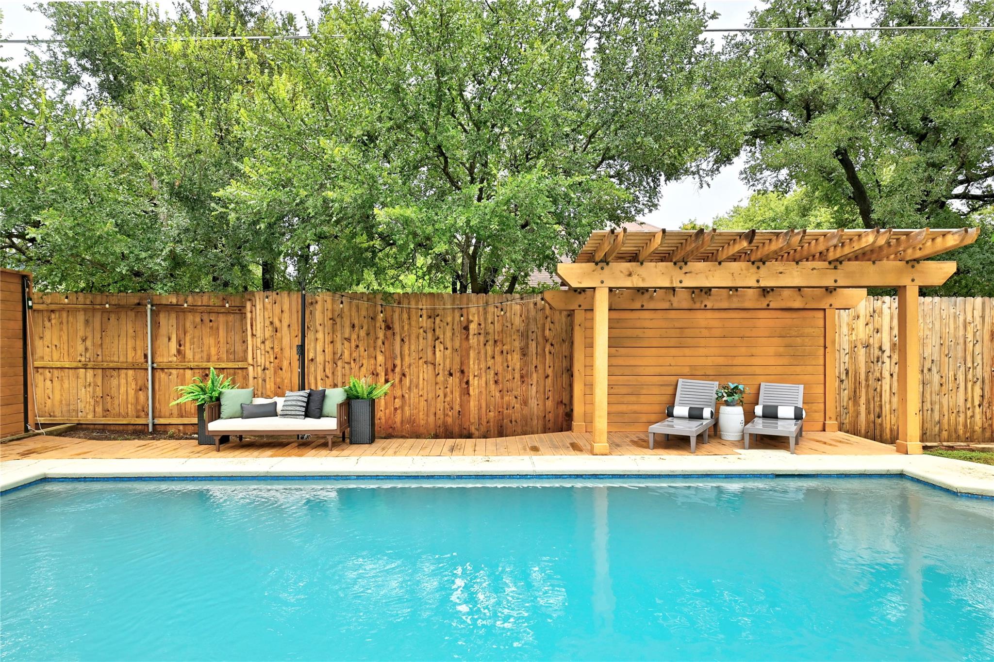 1103 Timber TRL