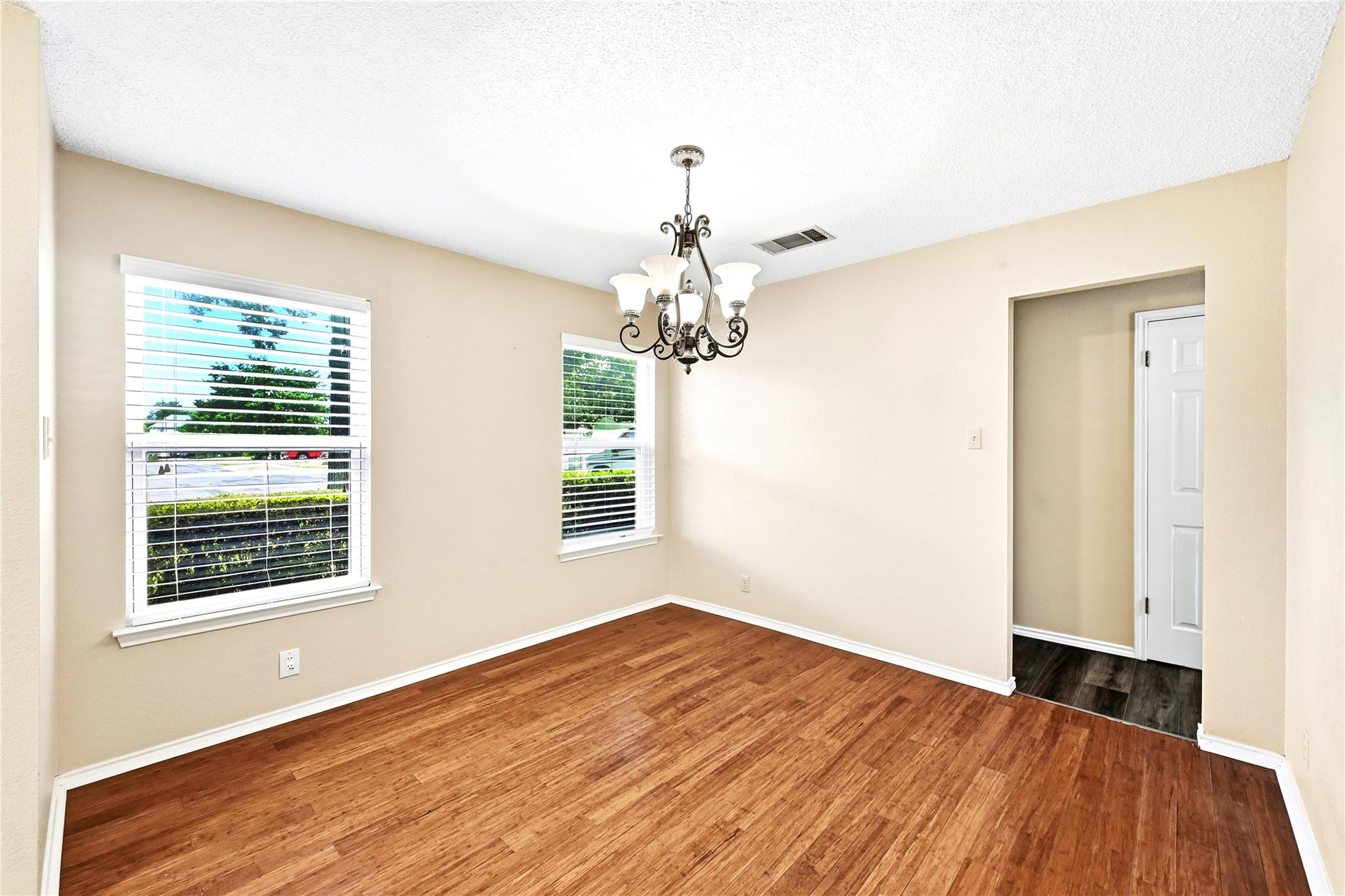 1103 Timber TRL