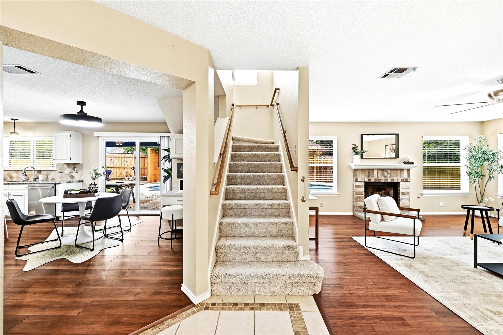 1103 Timber TRL