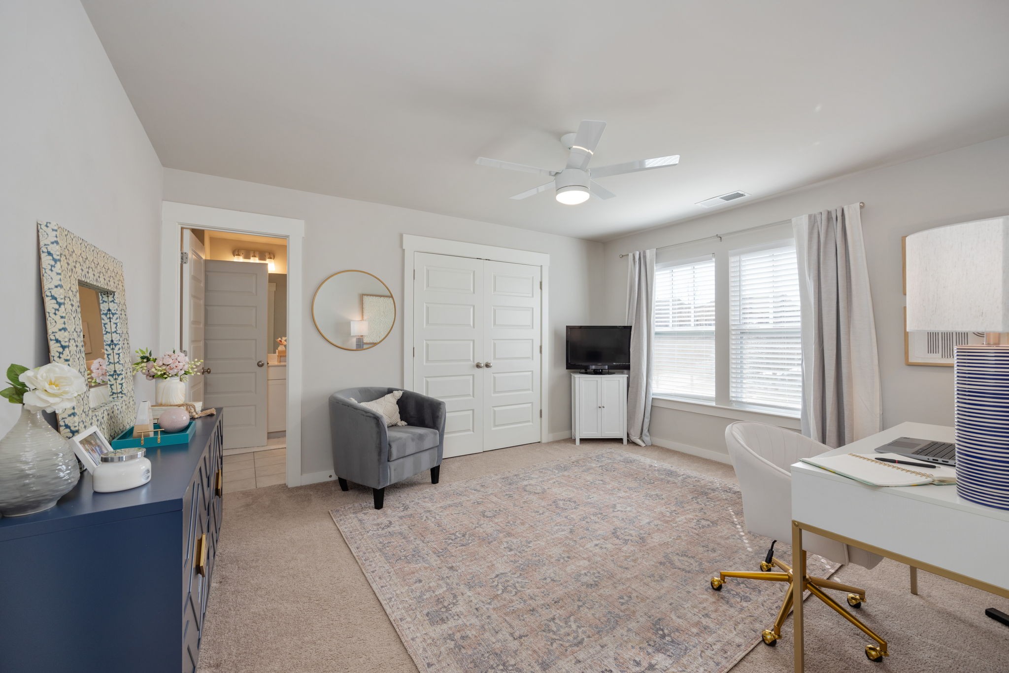 3367 Vinemont Dr