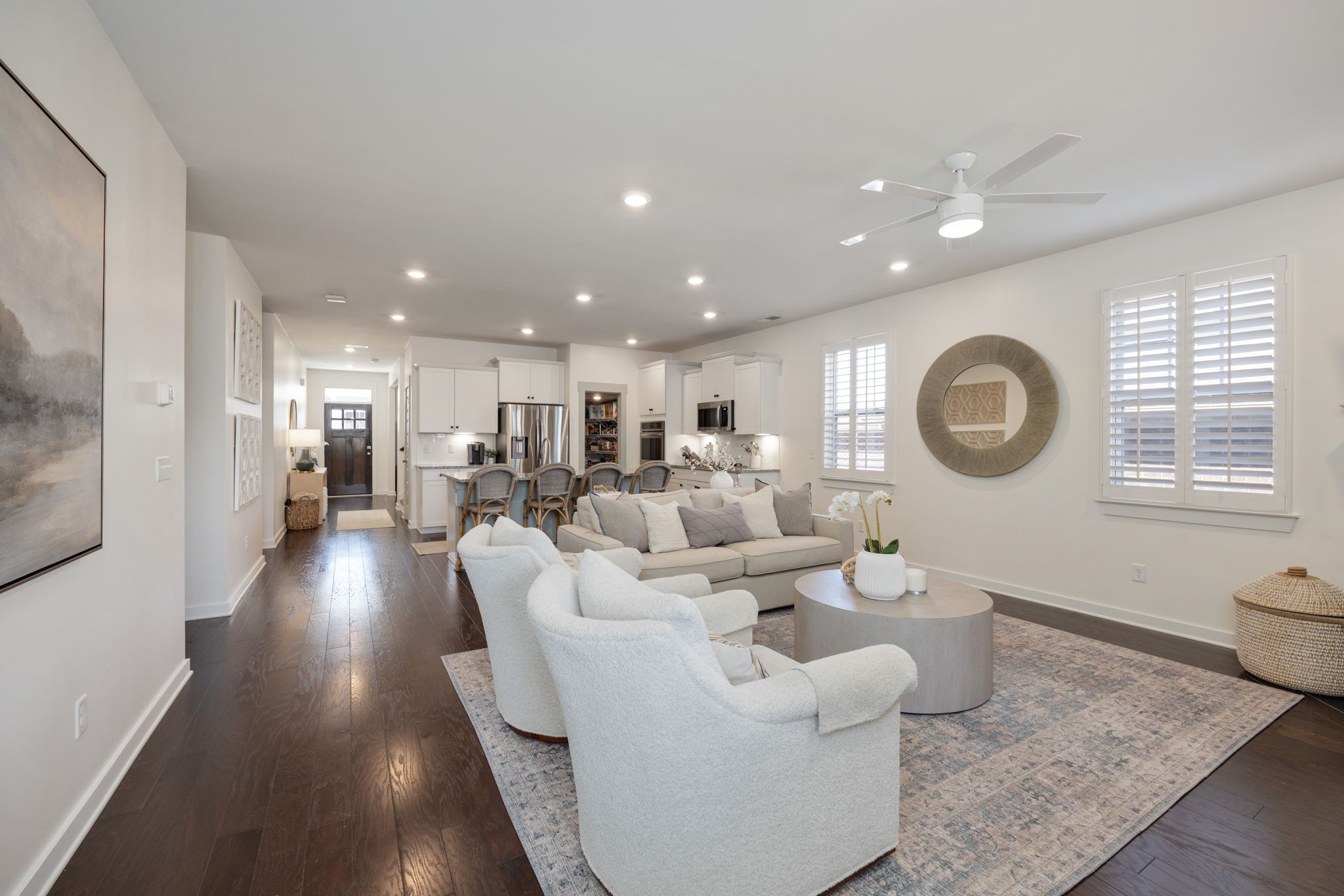 3367 Vinemont Dr