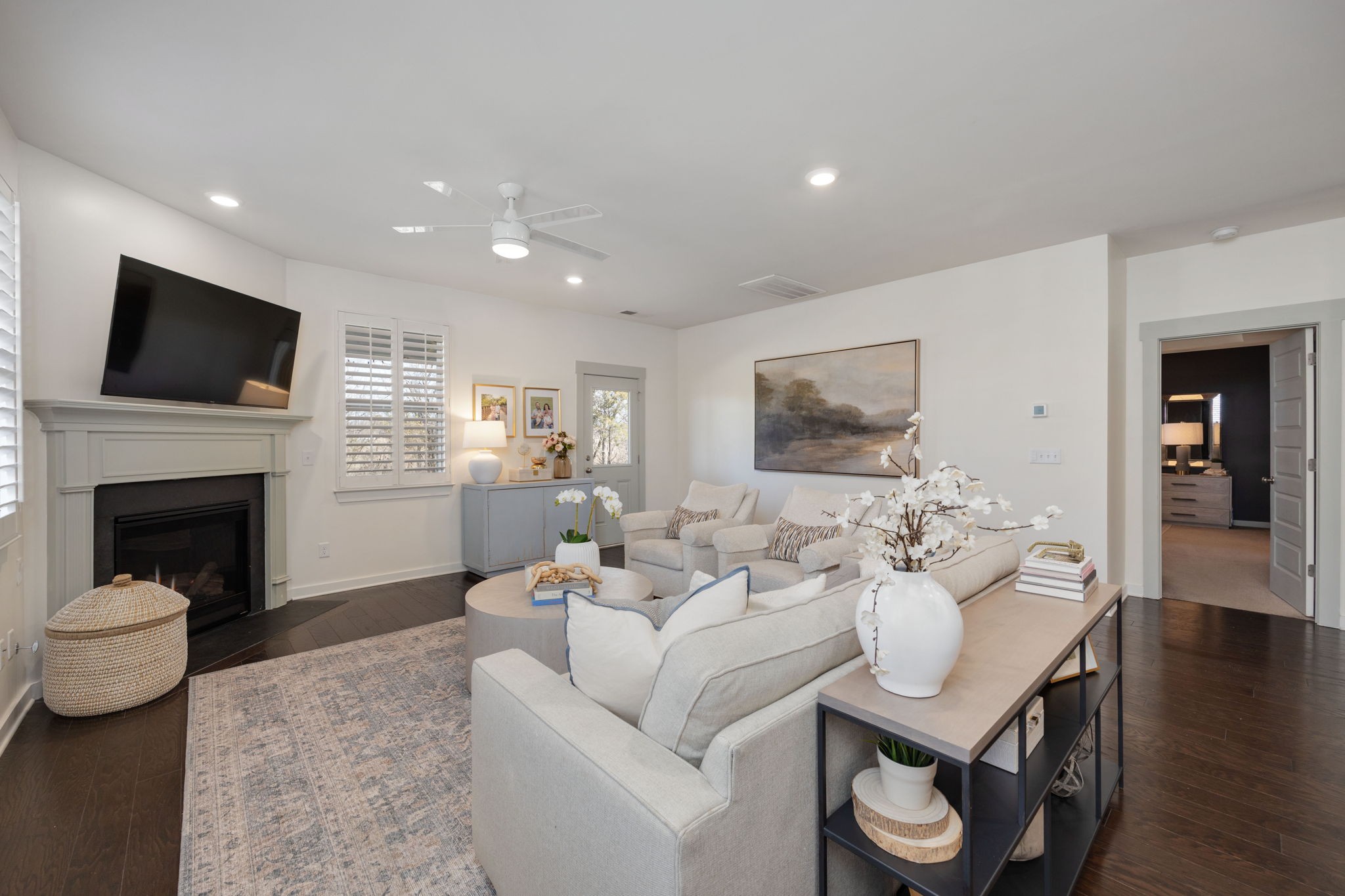 3367 Vinemont Dr