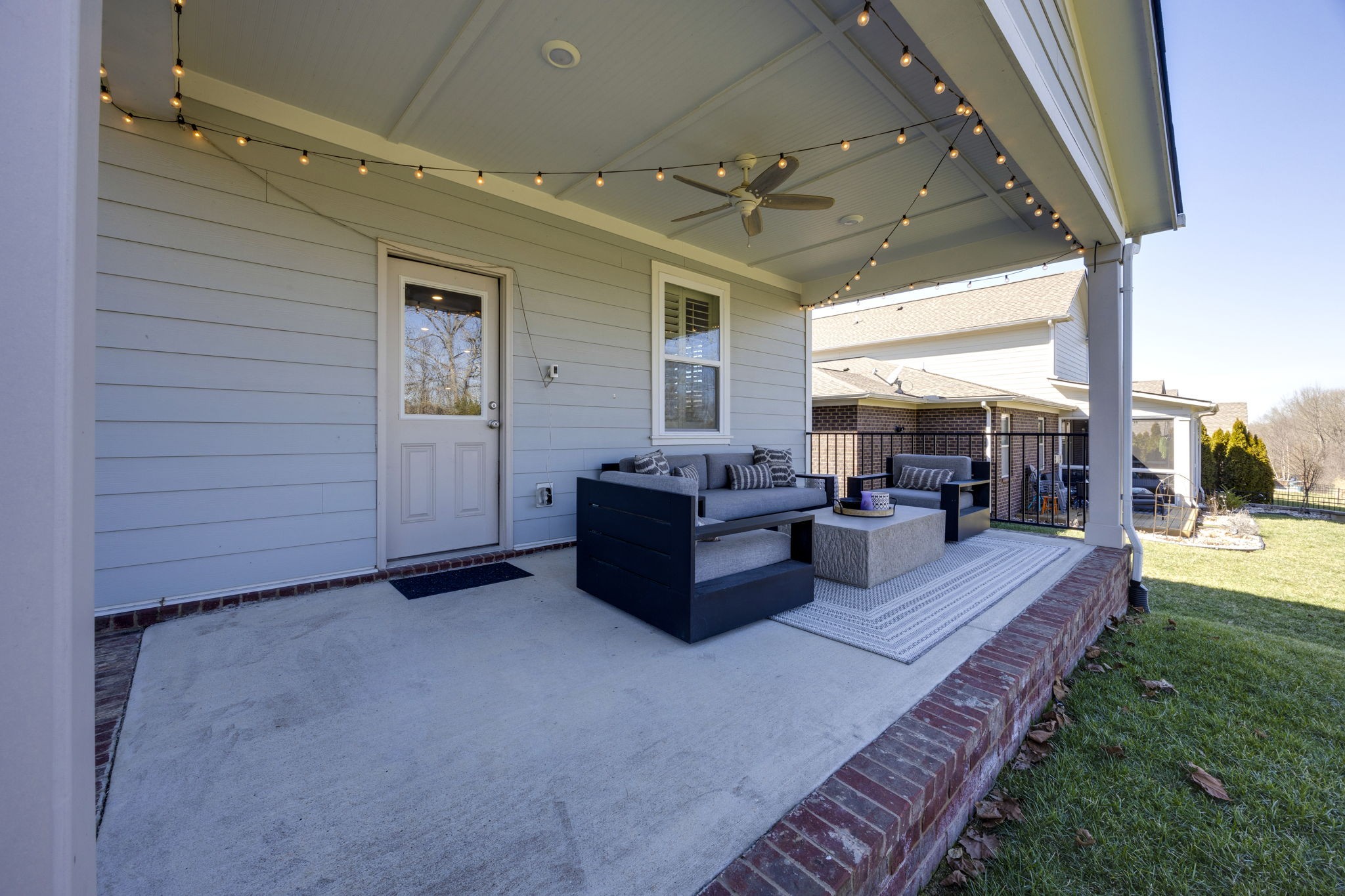 3367 Vinemont Dr