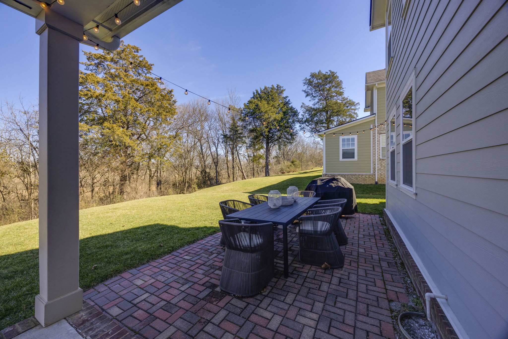 3367 Vinemont Dr