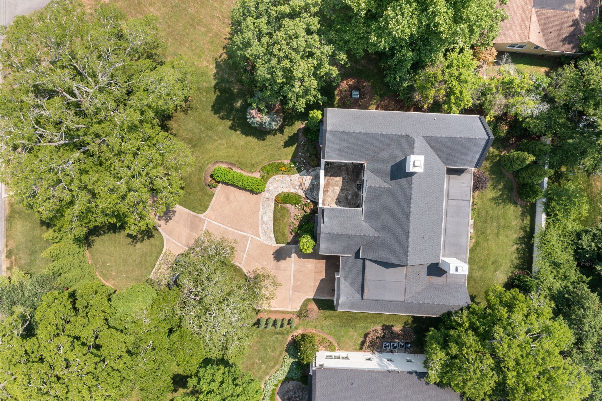 3903 Estes Rd