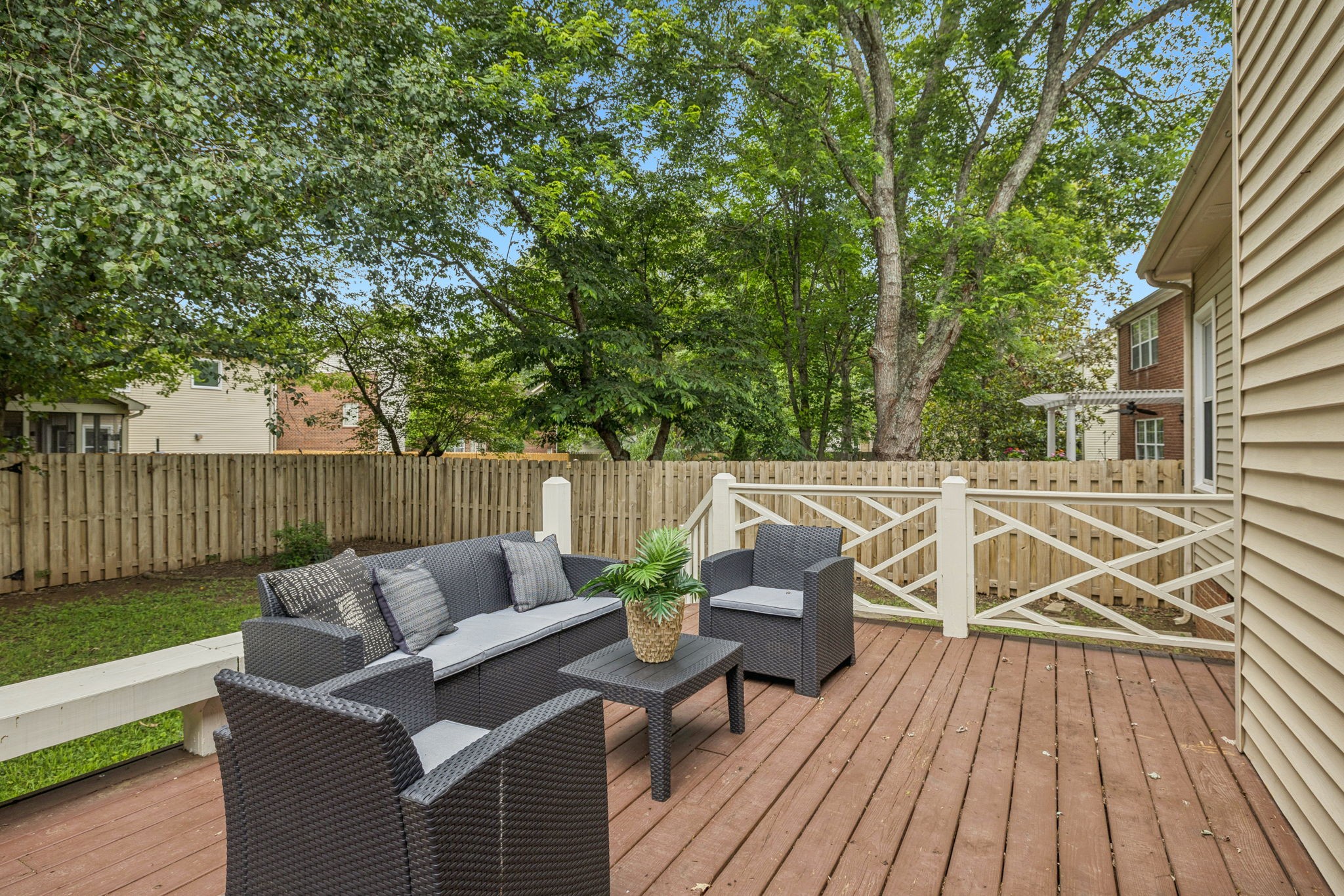 721 Shadowlawn Ct