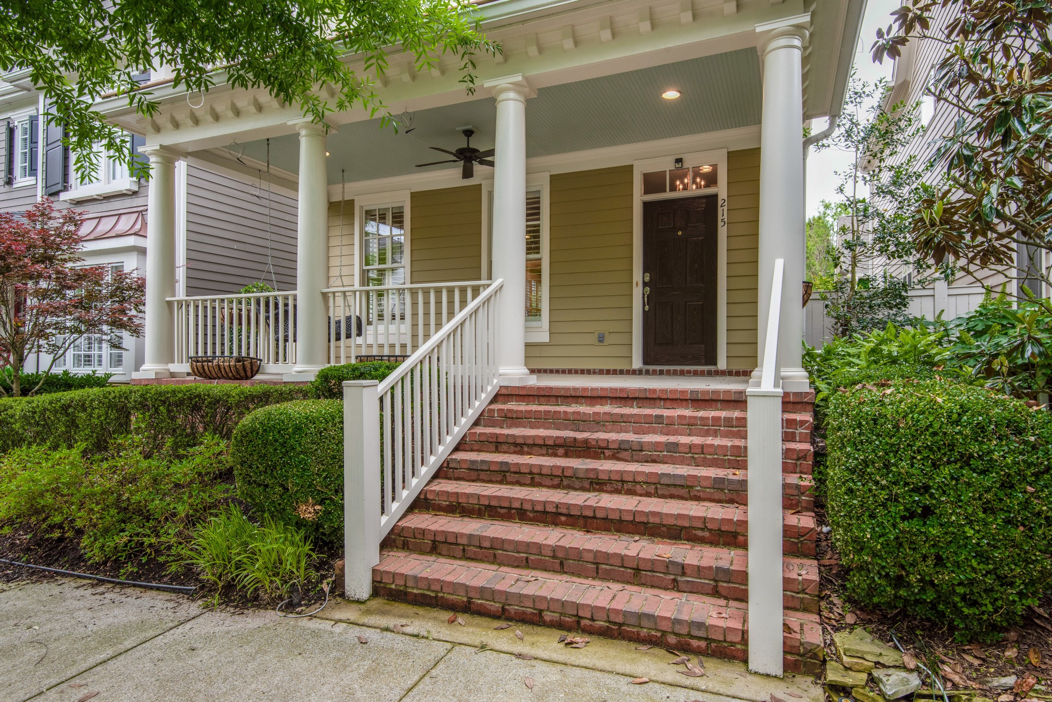 215 Acadia Ave