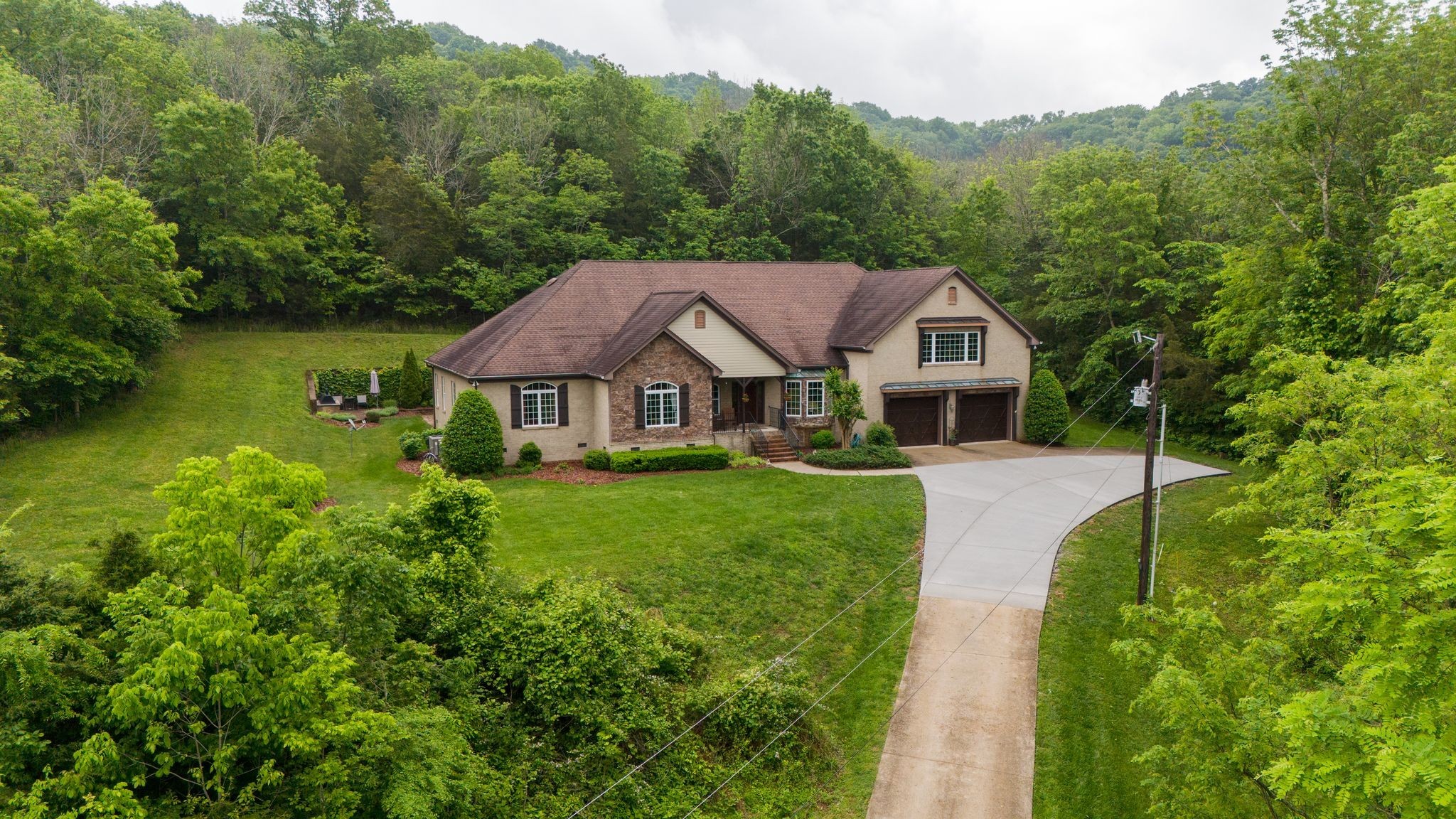 1764 Warren Hollow Rd