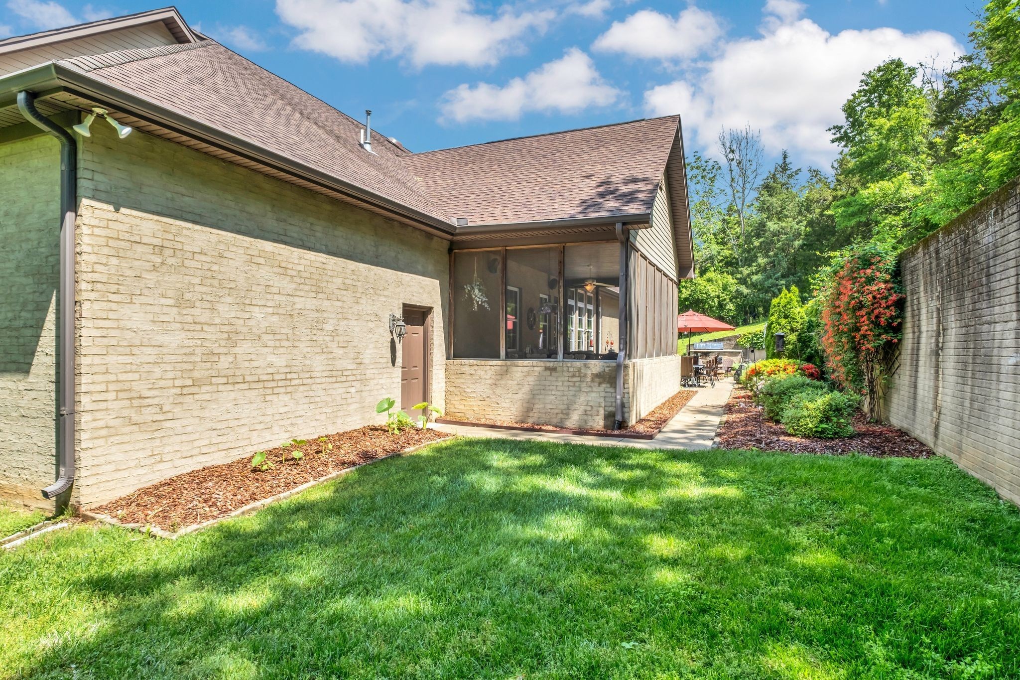 1764 Warren Hollow Rd