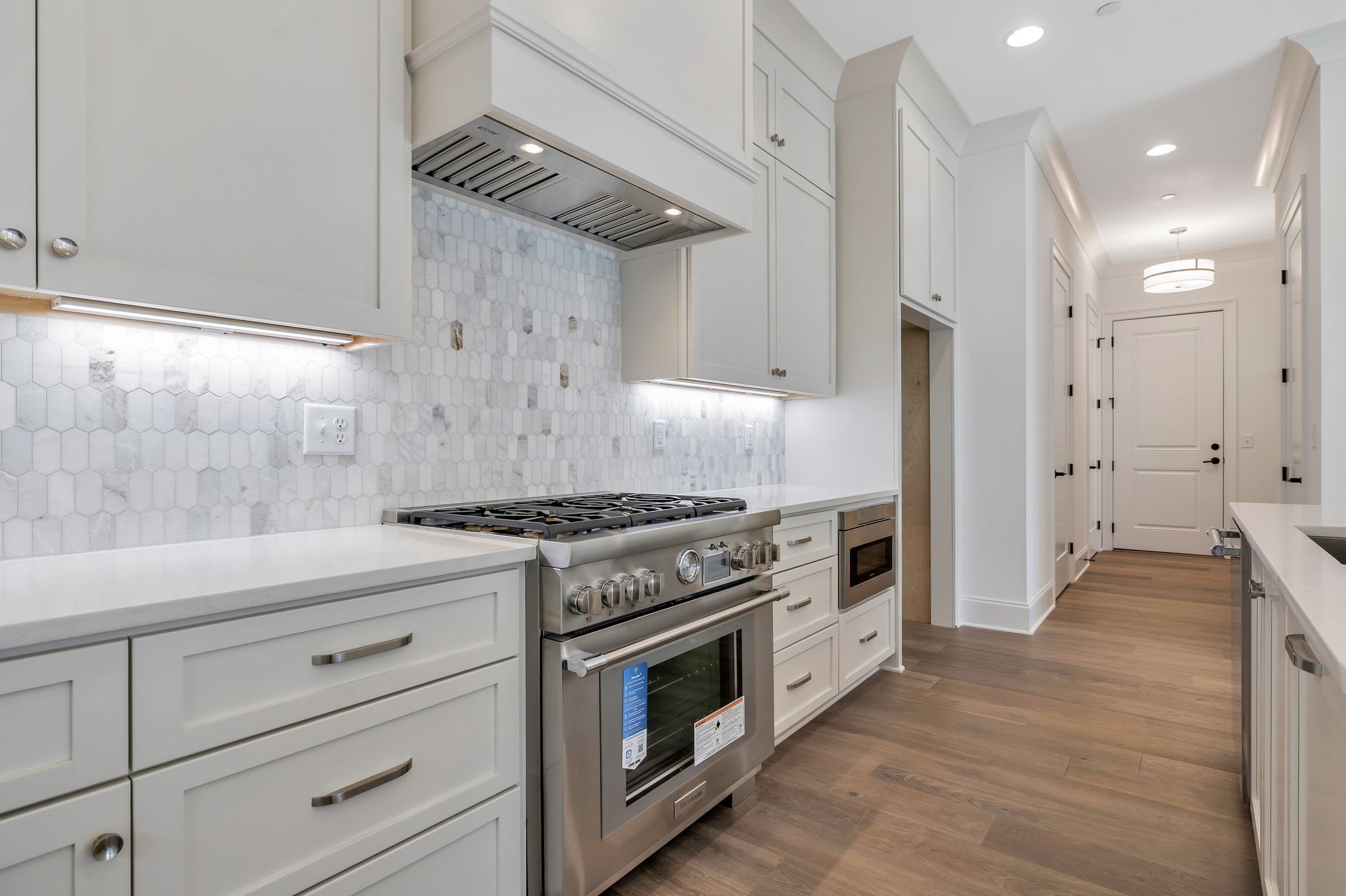 6037 Whitman Road Unit: 203