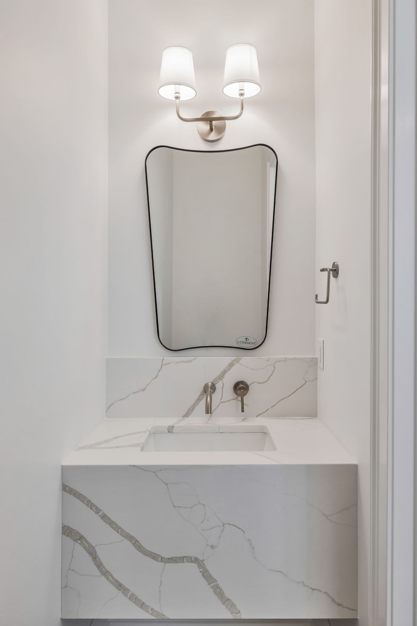 6037 Whitman Road Unit: 203