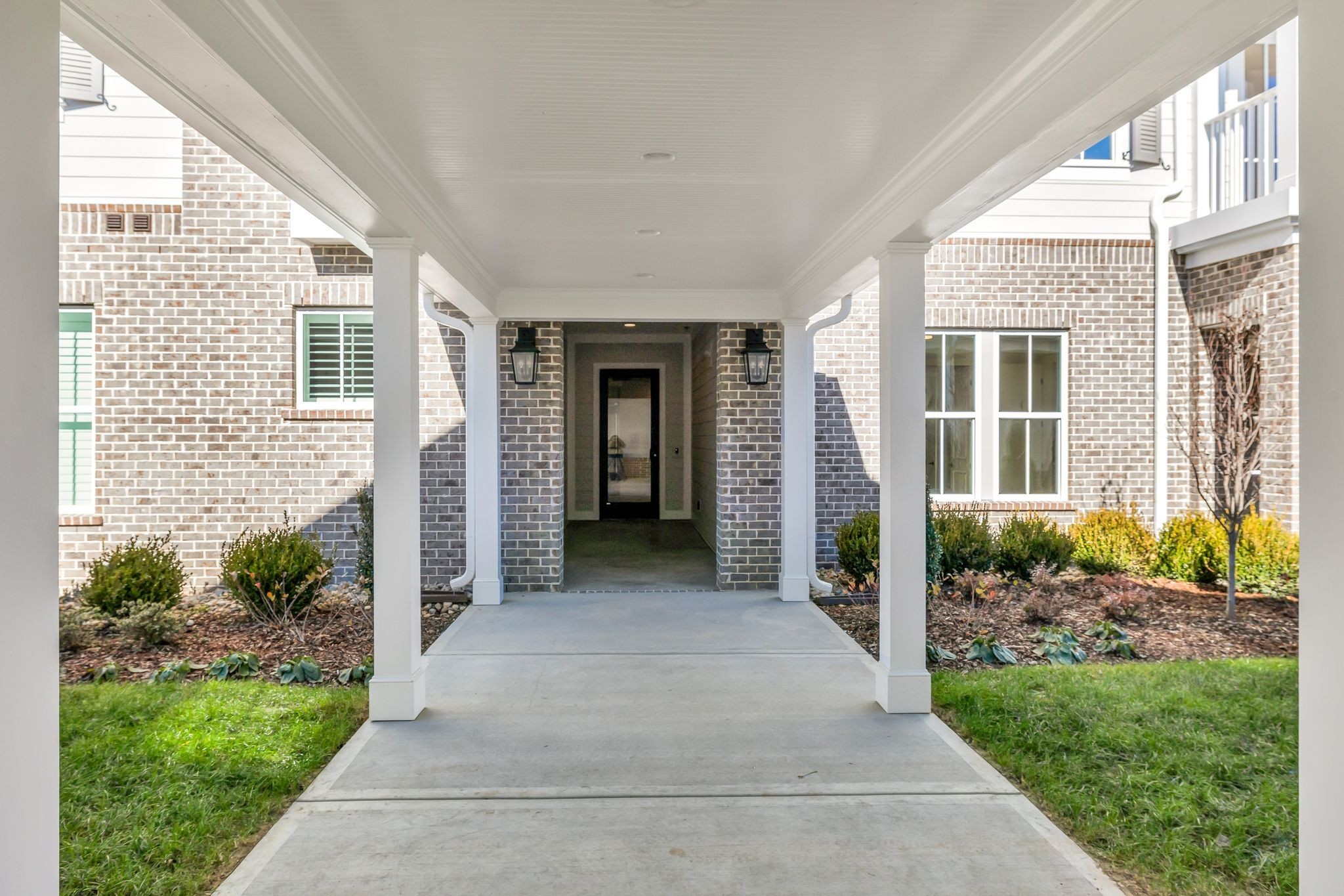 6037 Whitman Road Unit: 203