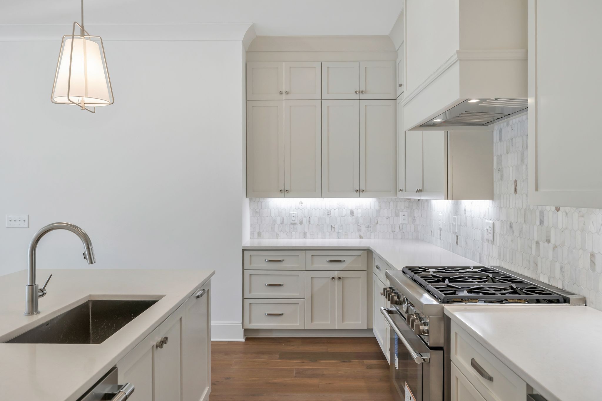 6037 Whitman Road Unit: 203