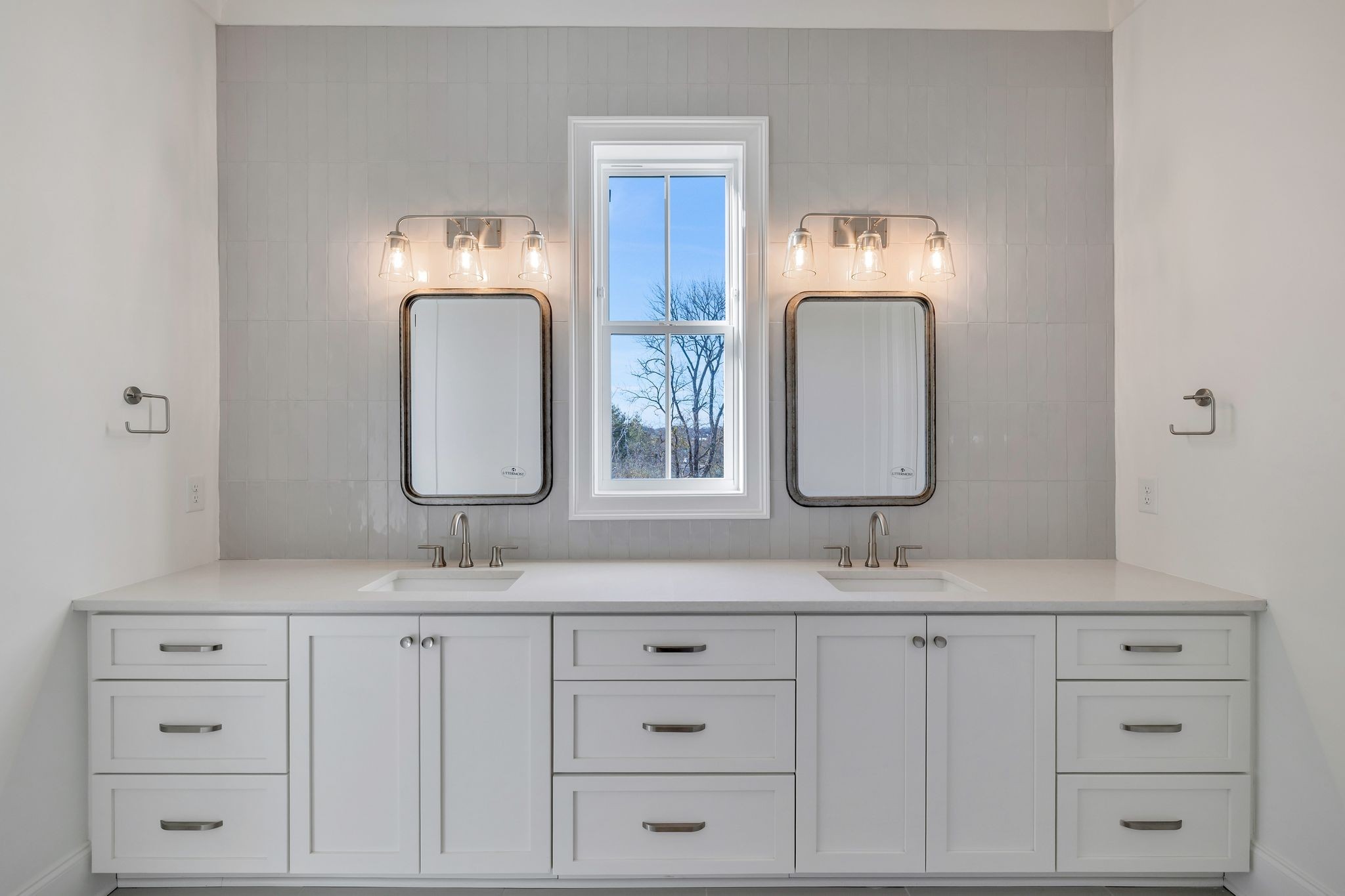 6037 Whitman Road Unit: 203