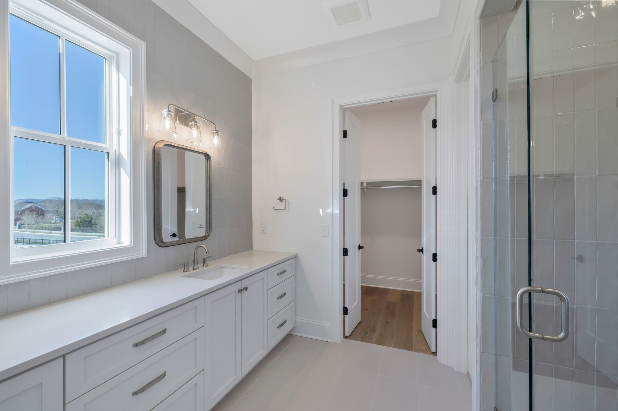 6037 Whitman Road Unit: 203