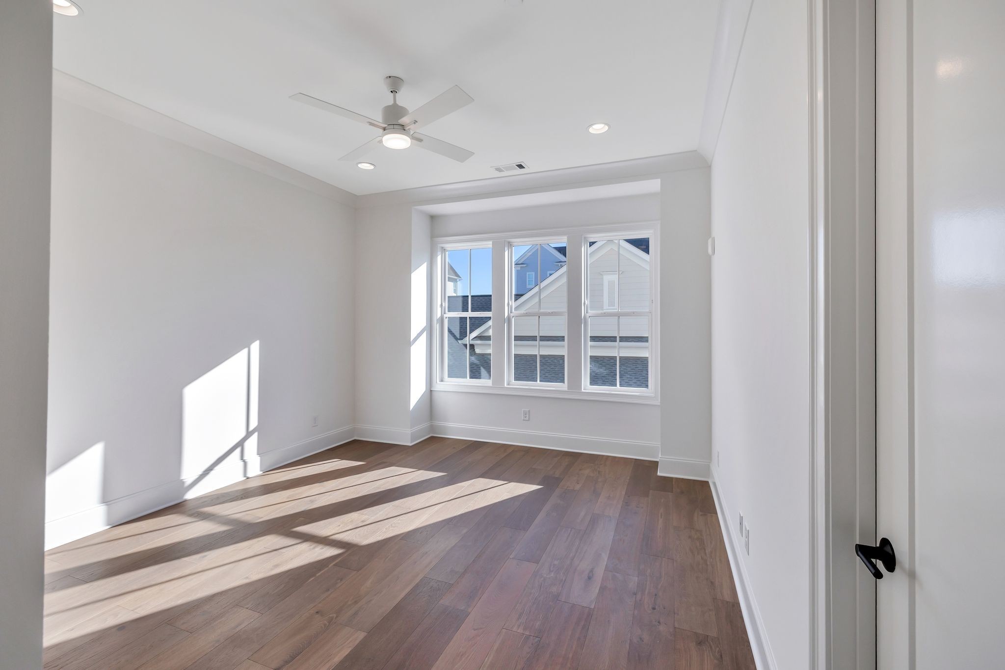 6037 Whitman Road Unit: 203