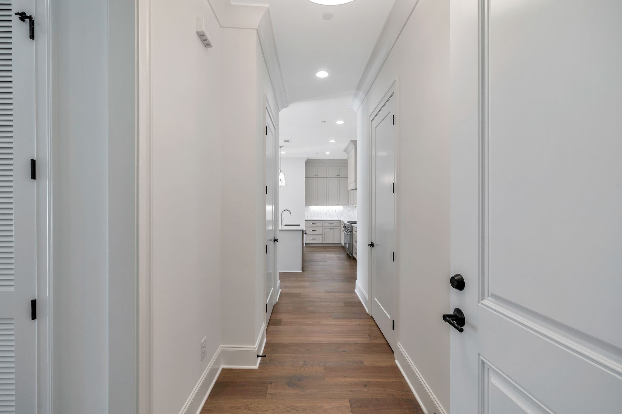 6037 Whitman Road Unit: 203