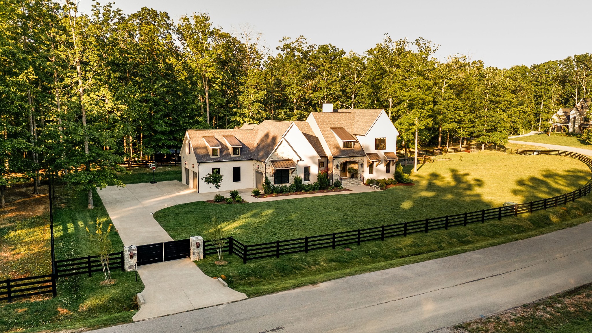 5004 Cobbler Ridge Rd