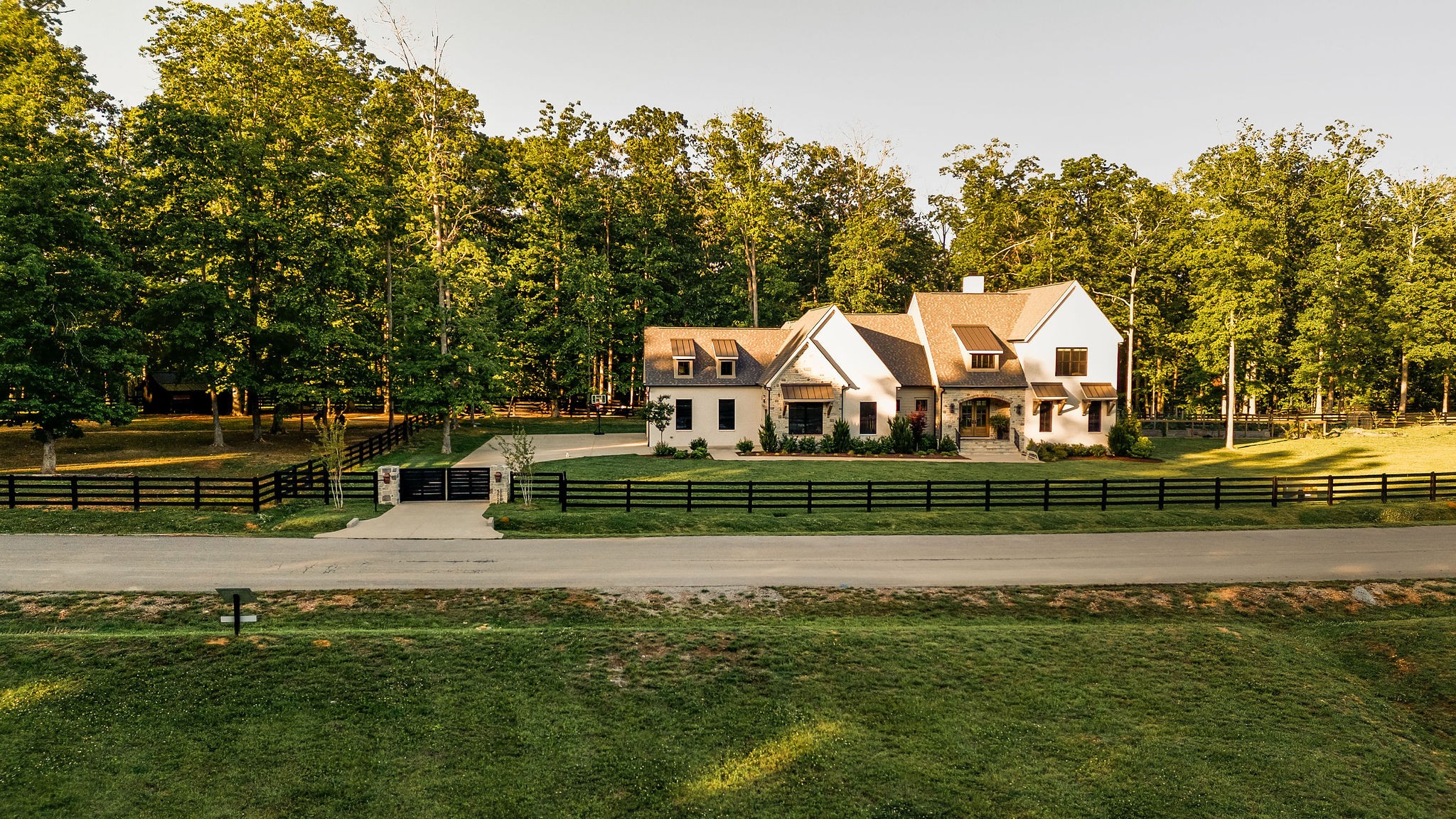 5004 Cobbler Ridge Rd