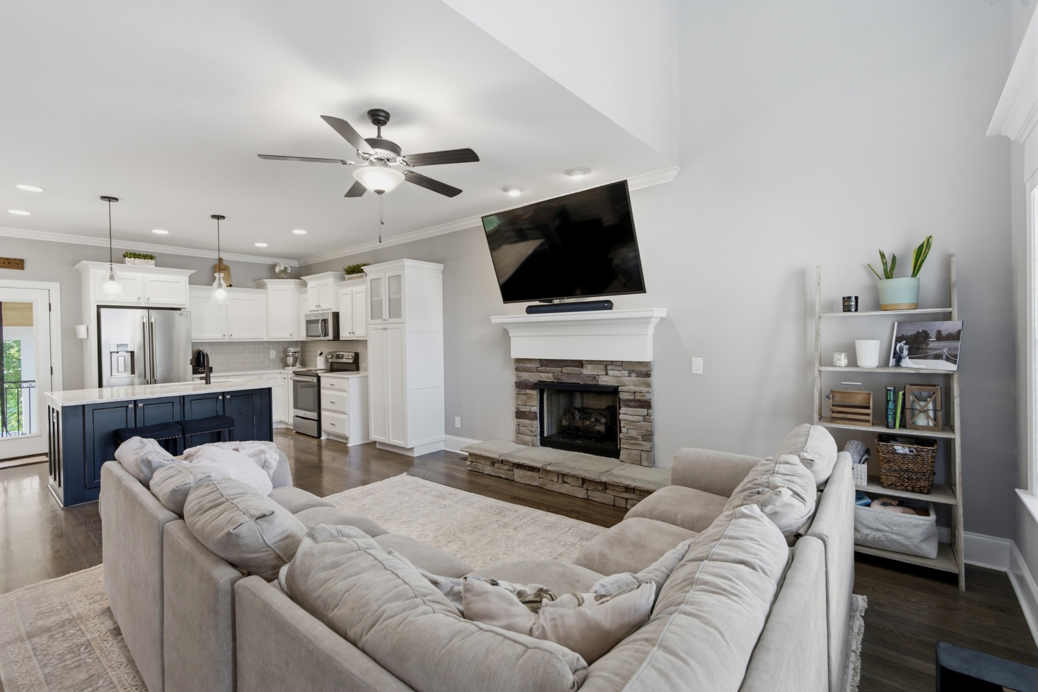 844 Bloomdale Trce