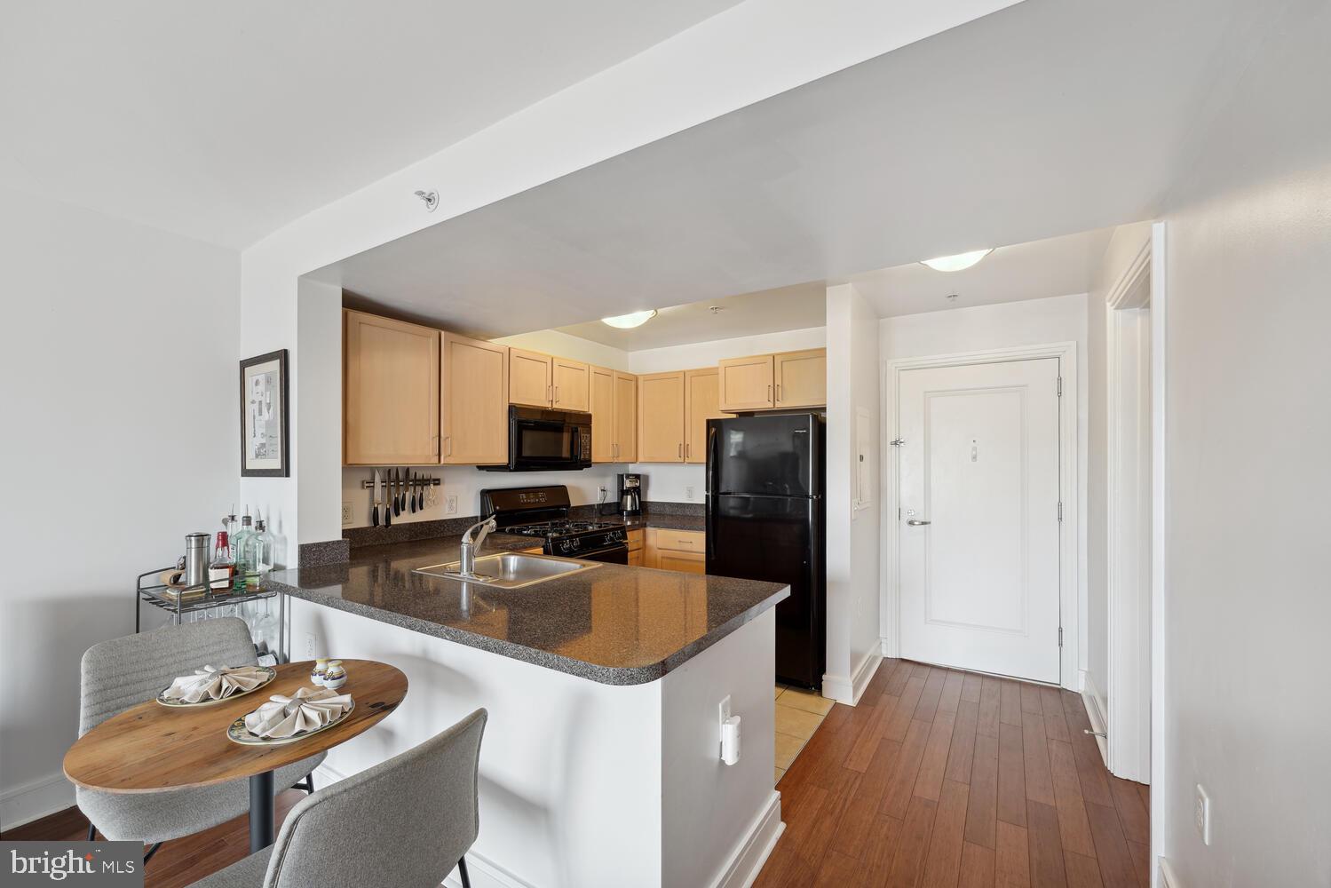 800 4th STREET SW Unit: N516