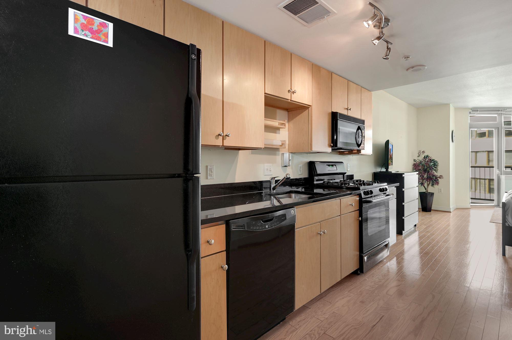 1117 10th STREET NW Unit: 905