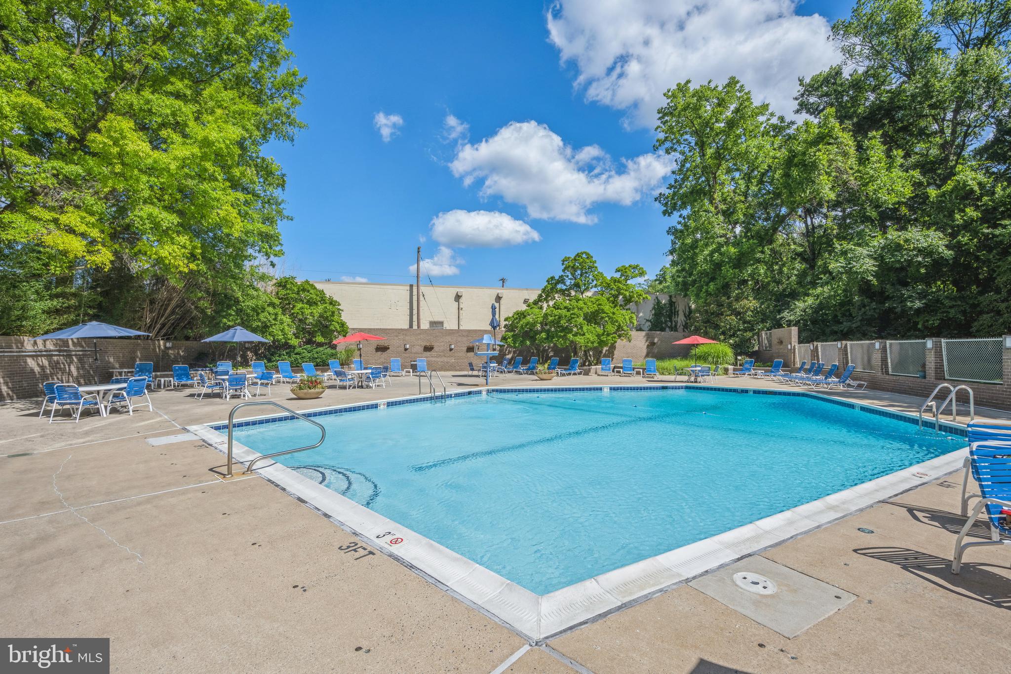 5101 River Rd #409