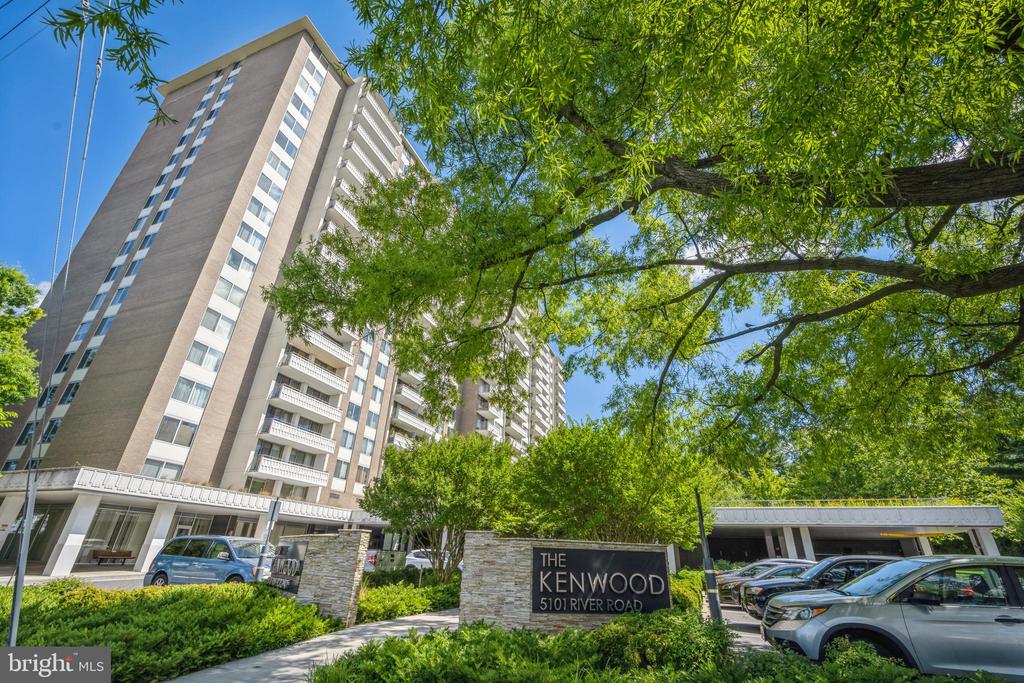 5101 River Rd #409