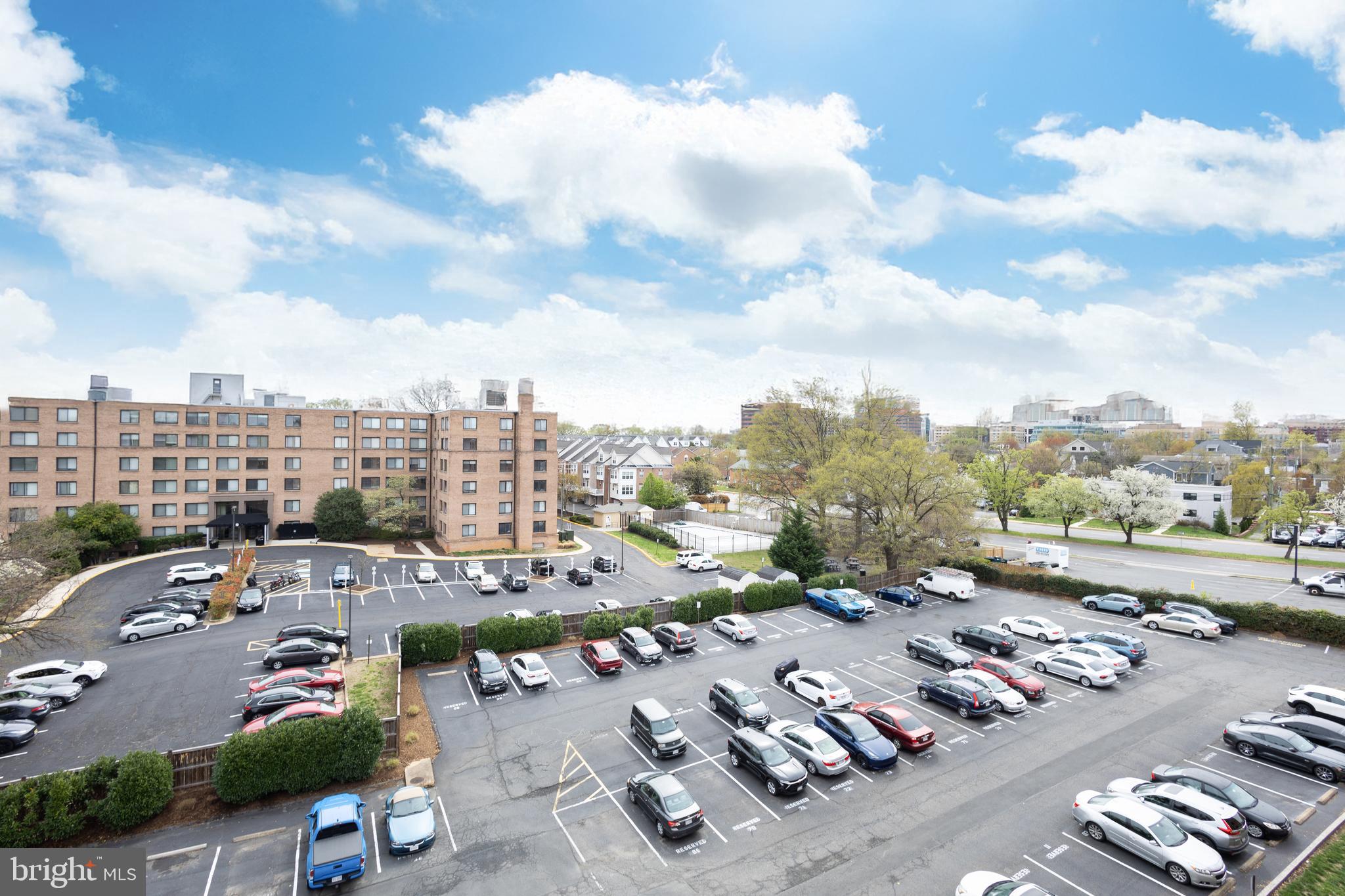 1931 N CLEVELAND ST #602