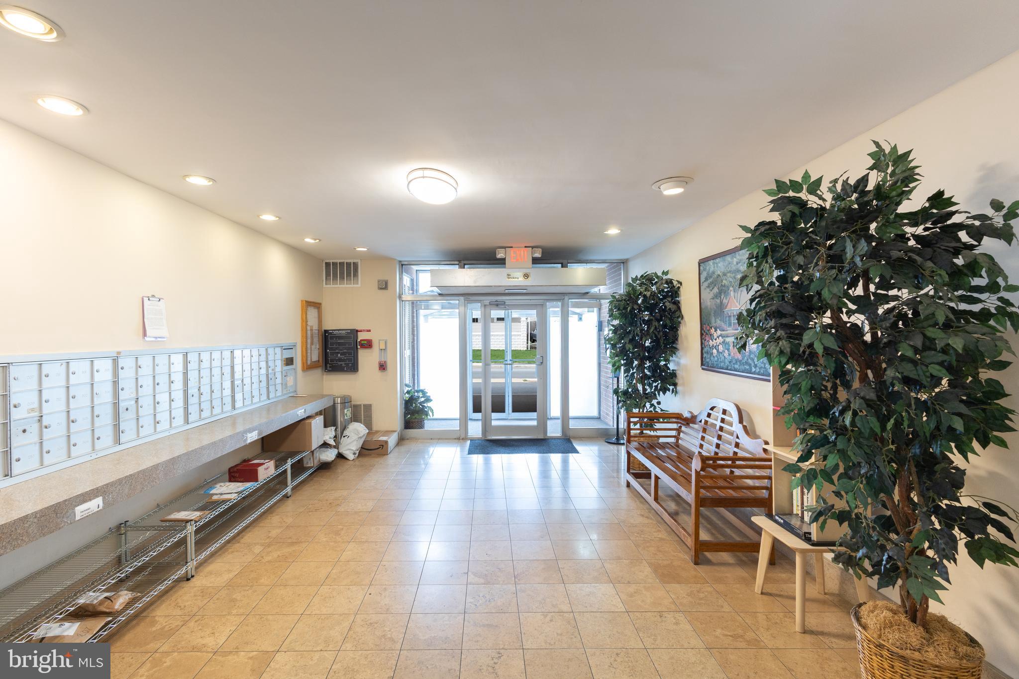 1931 N CLEVELAND ST #602