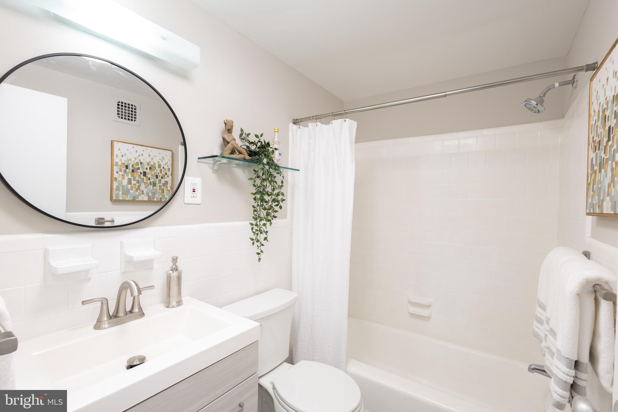 1931 N CLEVELAND ST #602