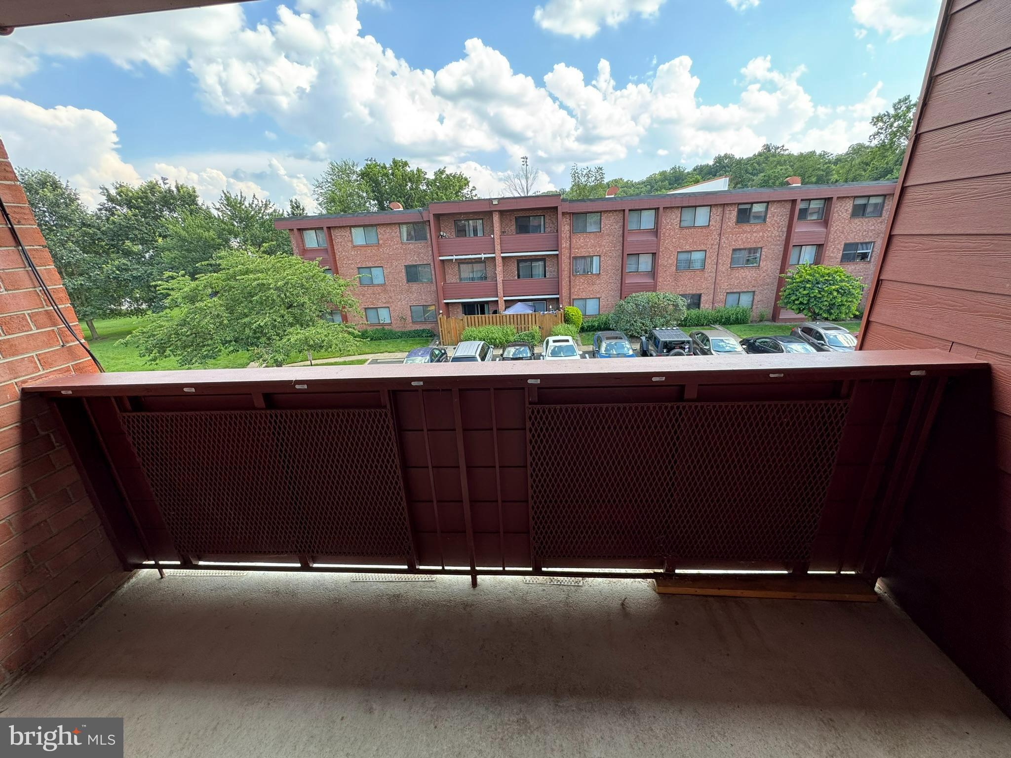 1509 S GEORGE MASON DR #22