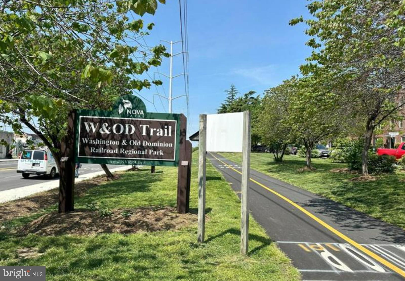 1509 S GEORGE MASON DR #22