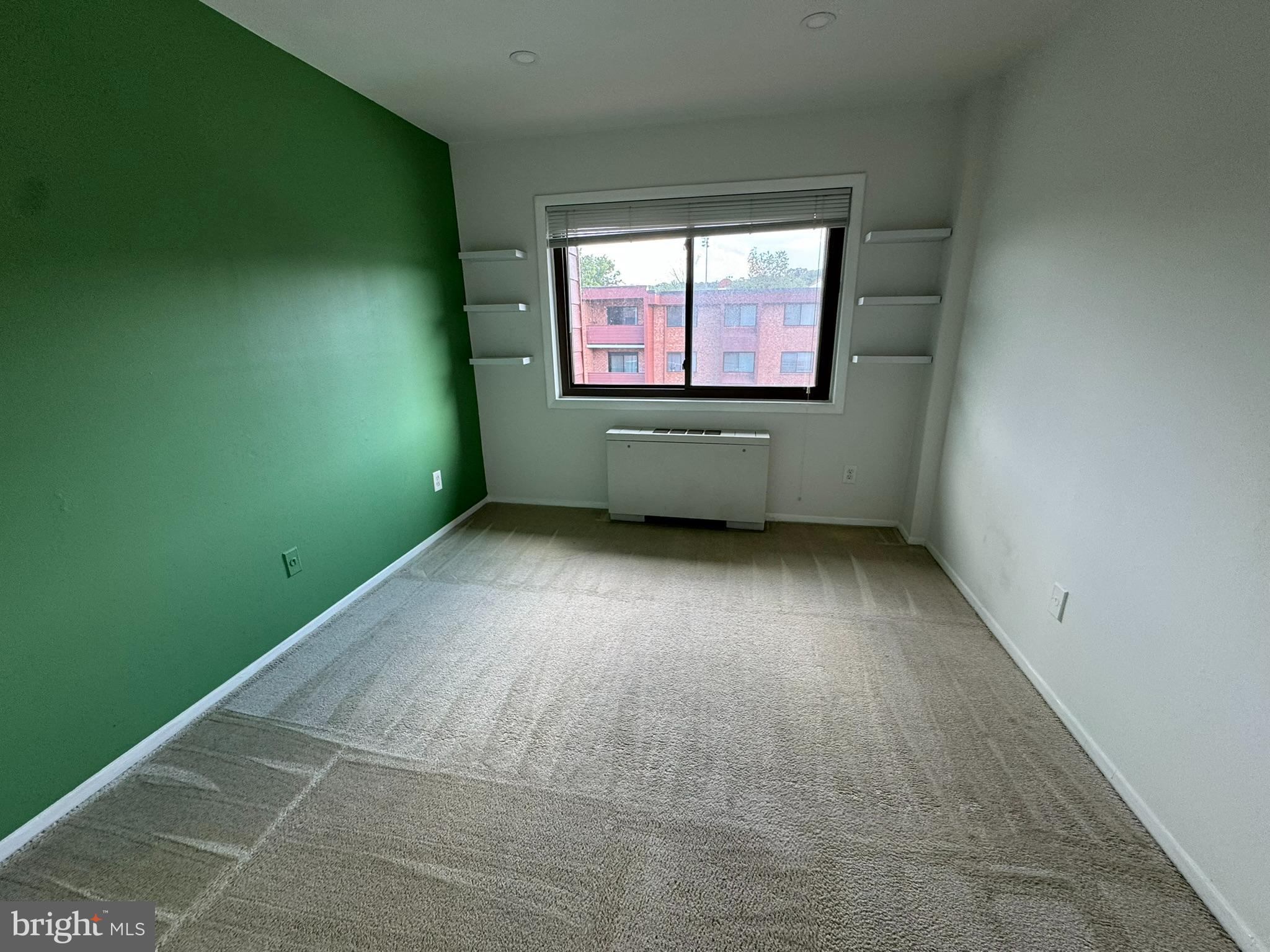 1509 S GEORGE MASON DR #22