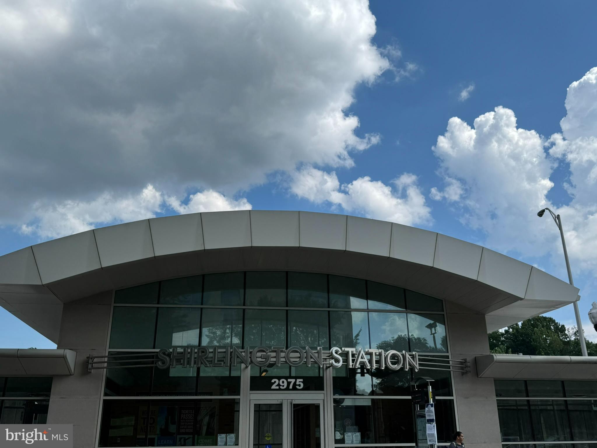 1509 S GEORGE MASON DR #22